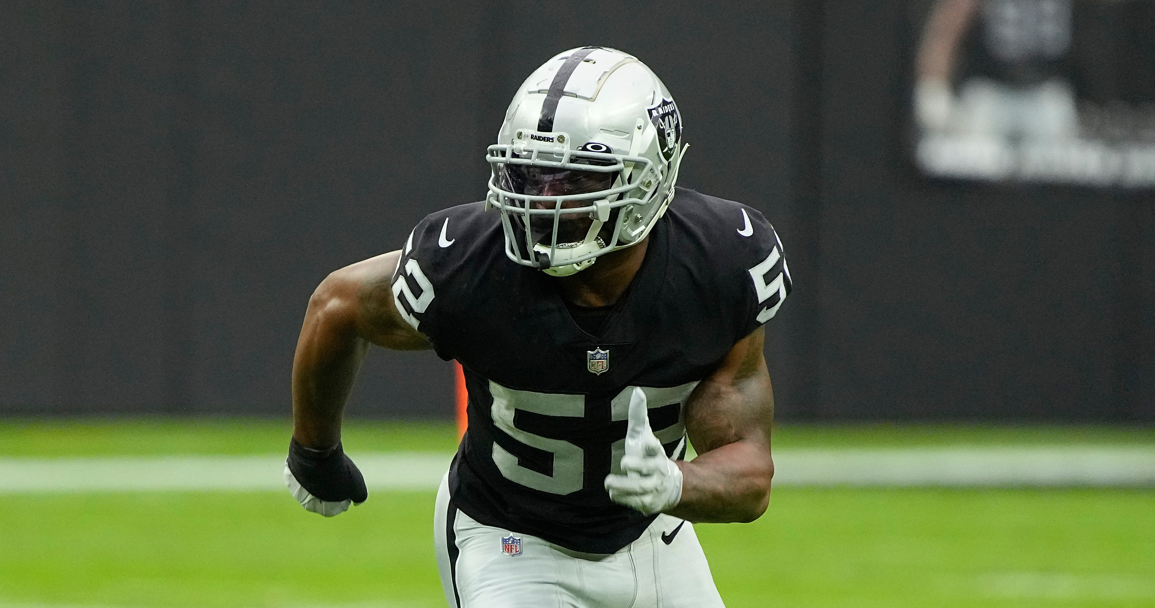 Raiders' Denzel Perryman pokes fun at himself after misplay