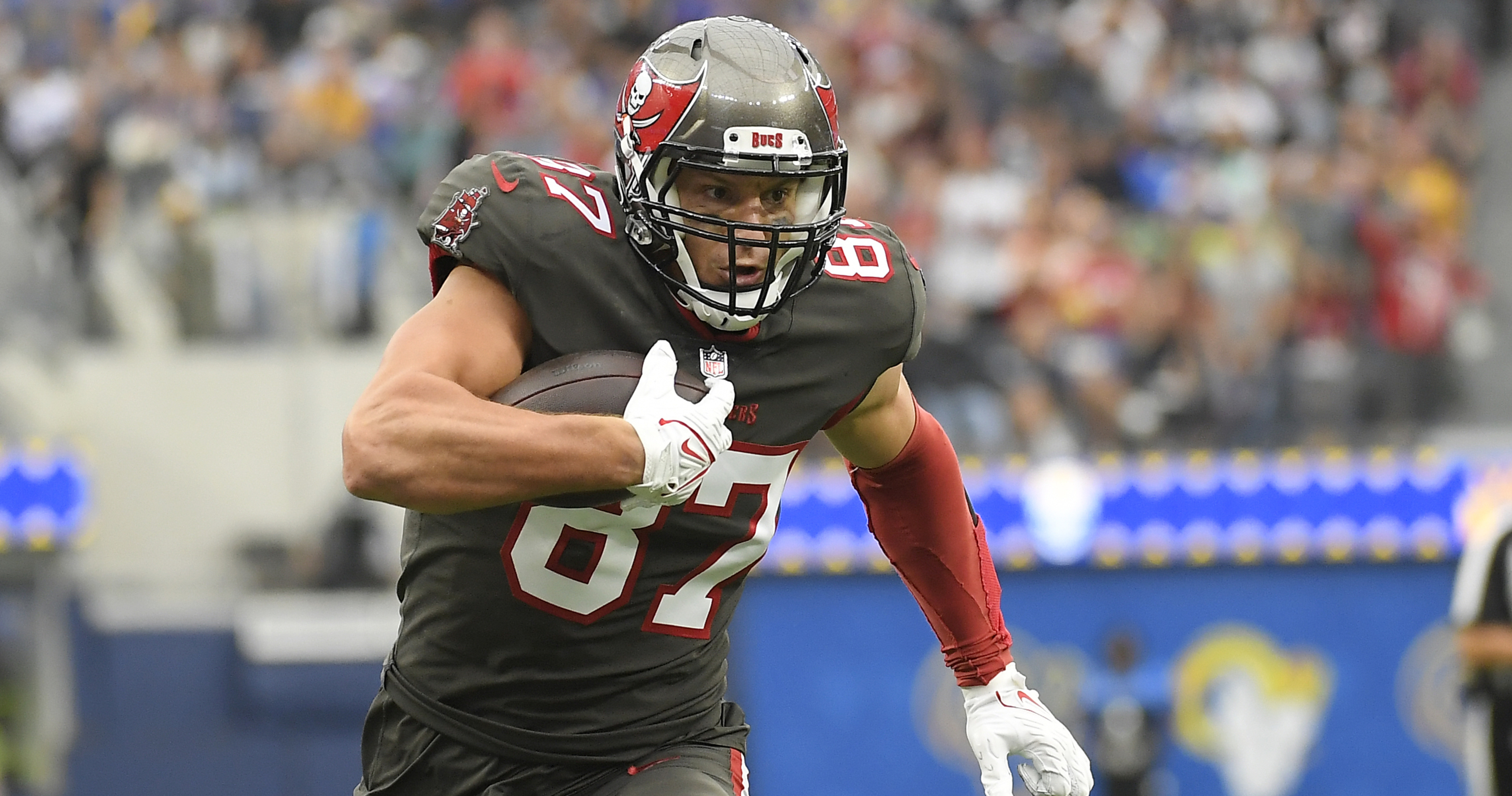 Rob Gronkowski Active For Buccaneers Vs. Giants After Missing 1 Game ...