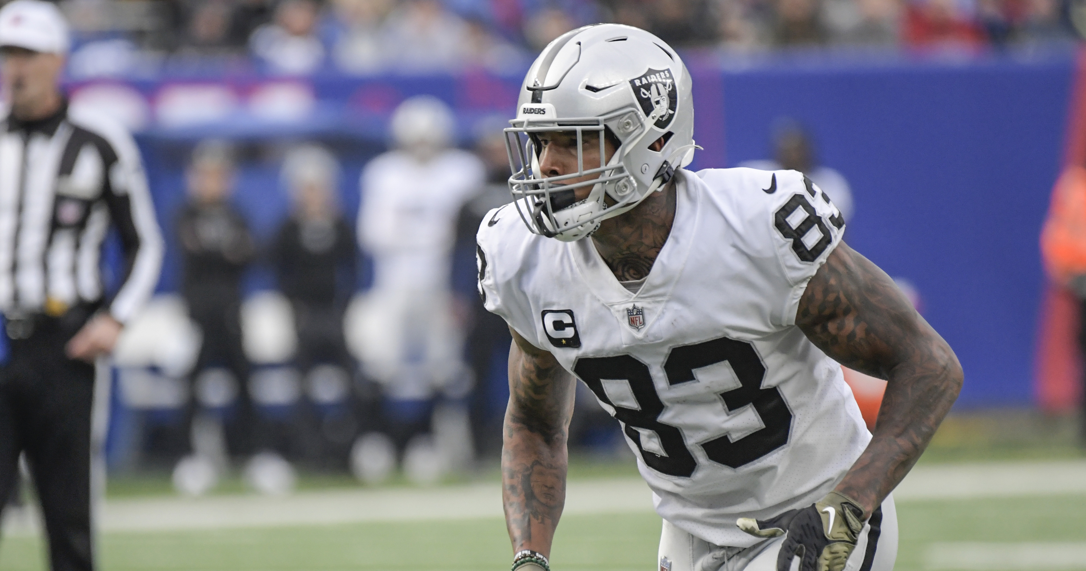 Raiders' Darren Waller's Knee Injury Diagnosed as Strained Iliotibial