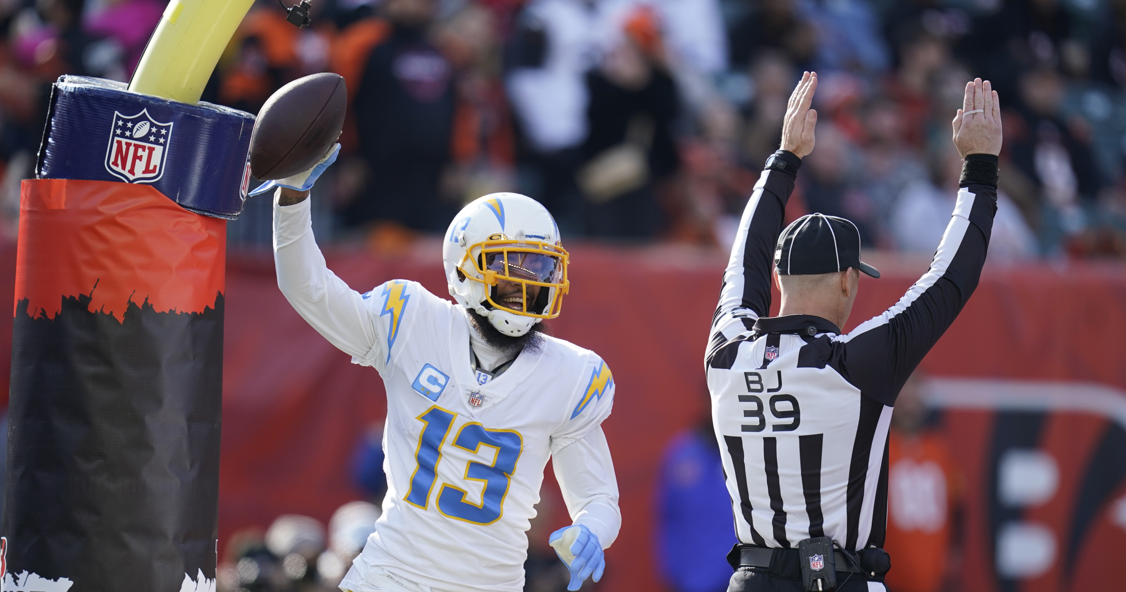 LA Chargers' WR Keenan Allen sidelined by covid-19 - AS USA