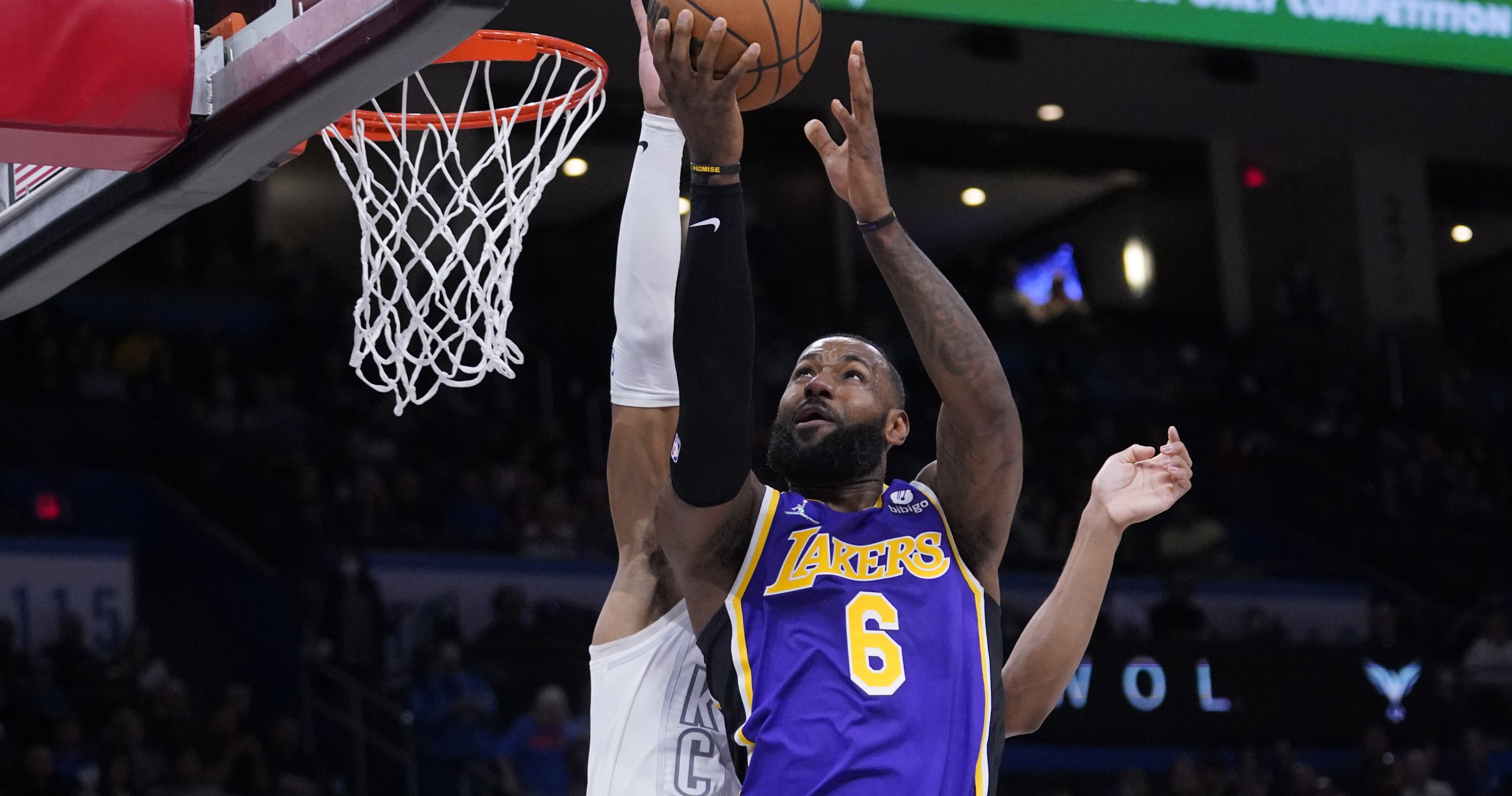 LeBron James Dominates With 33 As Lakers Bounce Back With Win Over ...