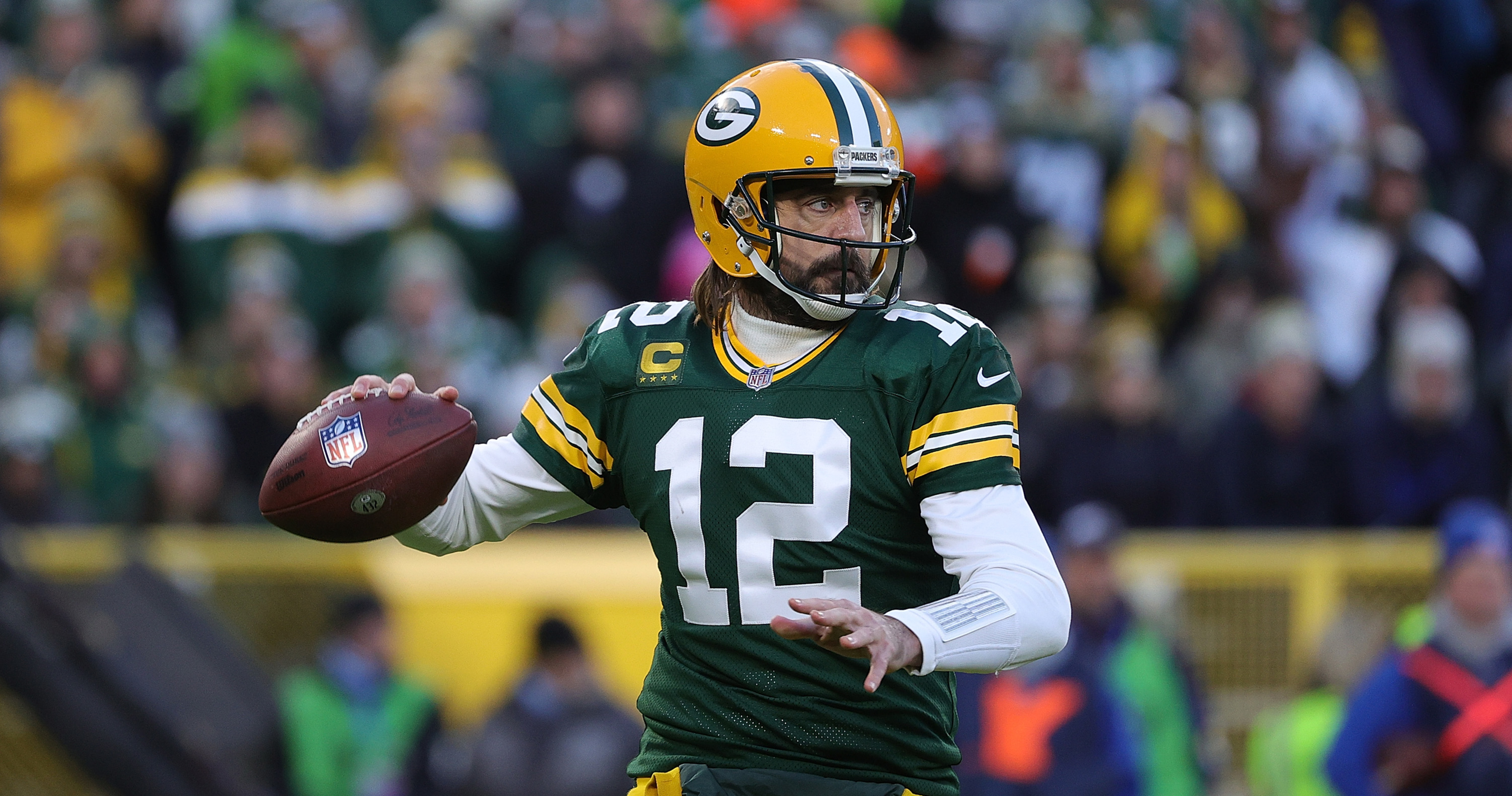 Rodgers Throws 4 TD Passes, Packers Defeat Bears 45-30