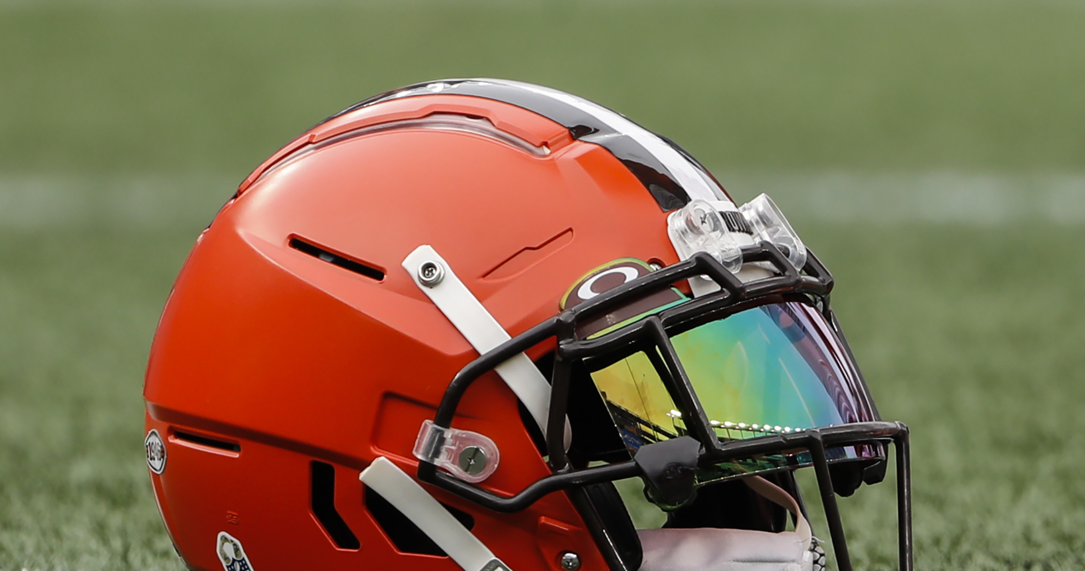 Browns' Nick Chubb, Demetric Felton test positive for COVID-19