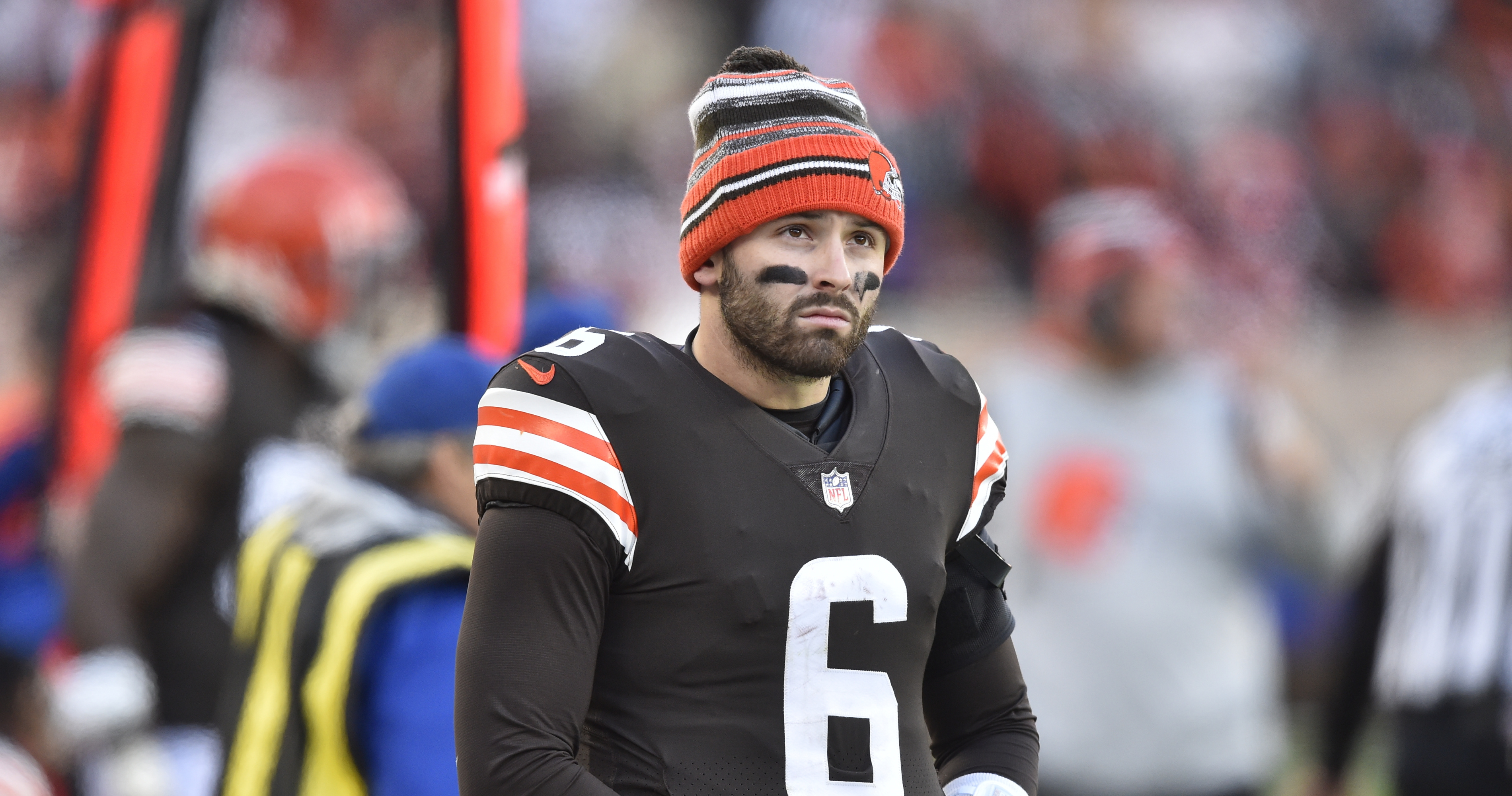 Baker Mayfield injury: Browns QB out with ribs injury, Case Keenum in -  DraftKings Network