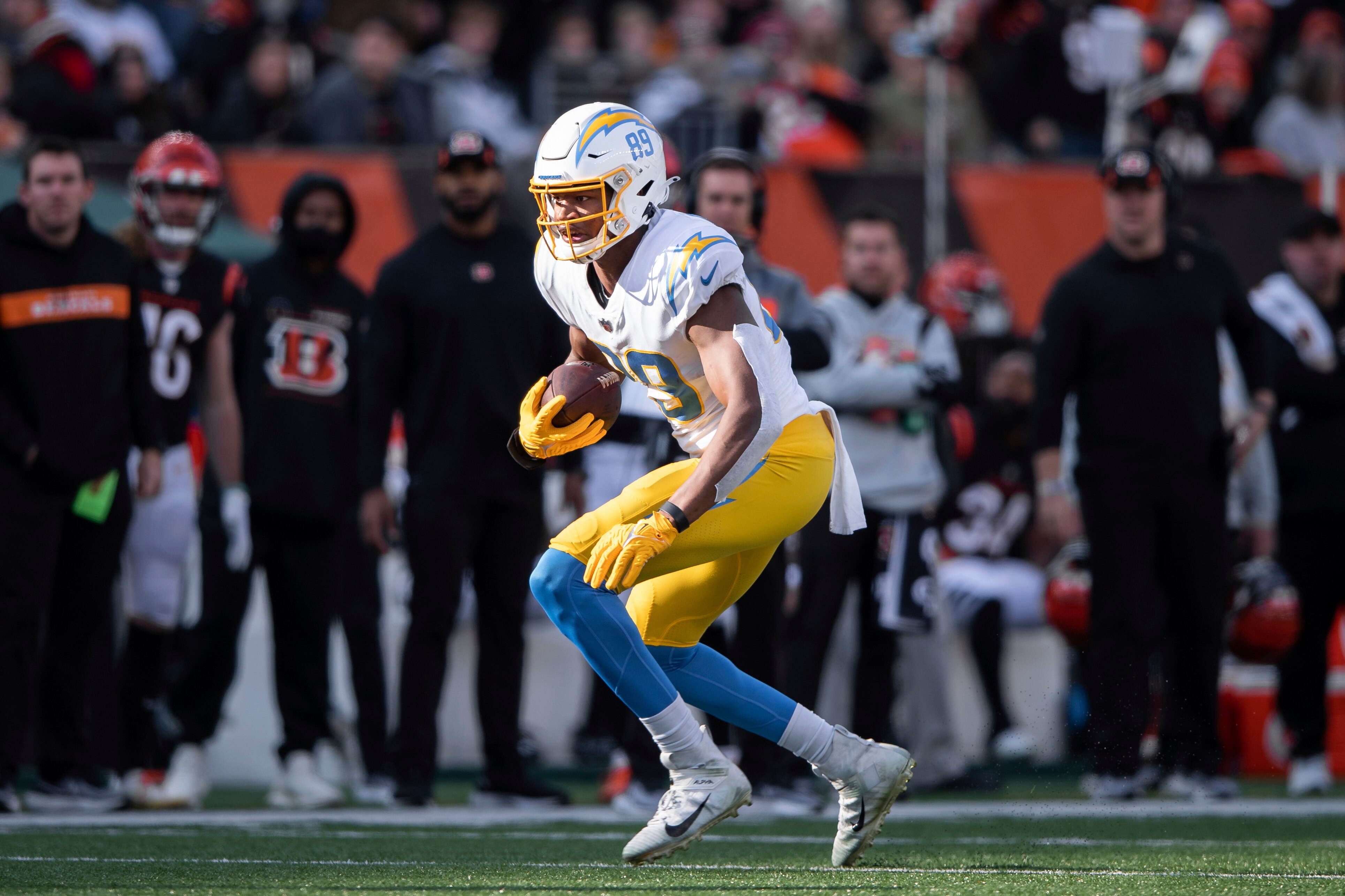 Chargers' Donald Parham Jr. Stretchered off with Head Injury vs. Chiefs