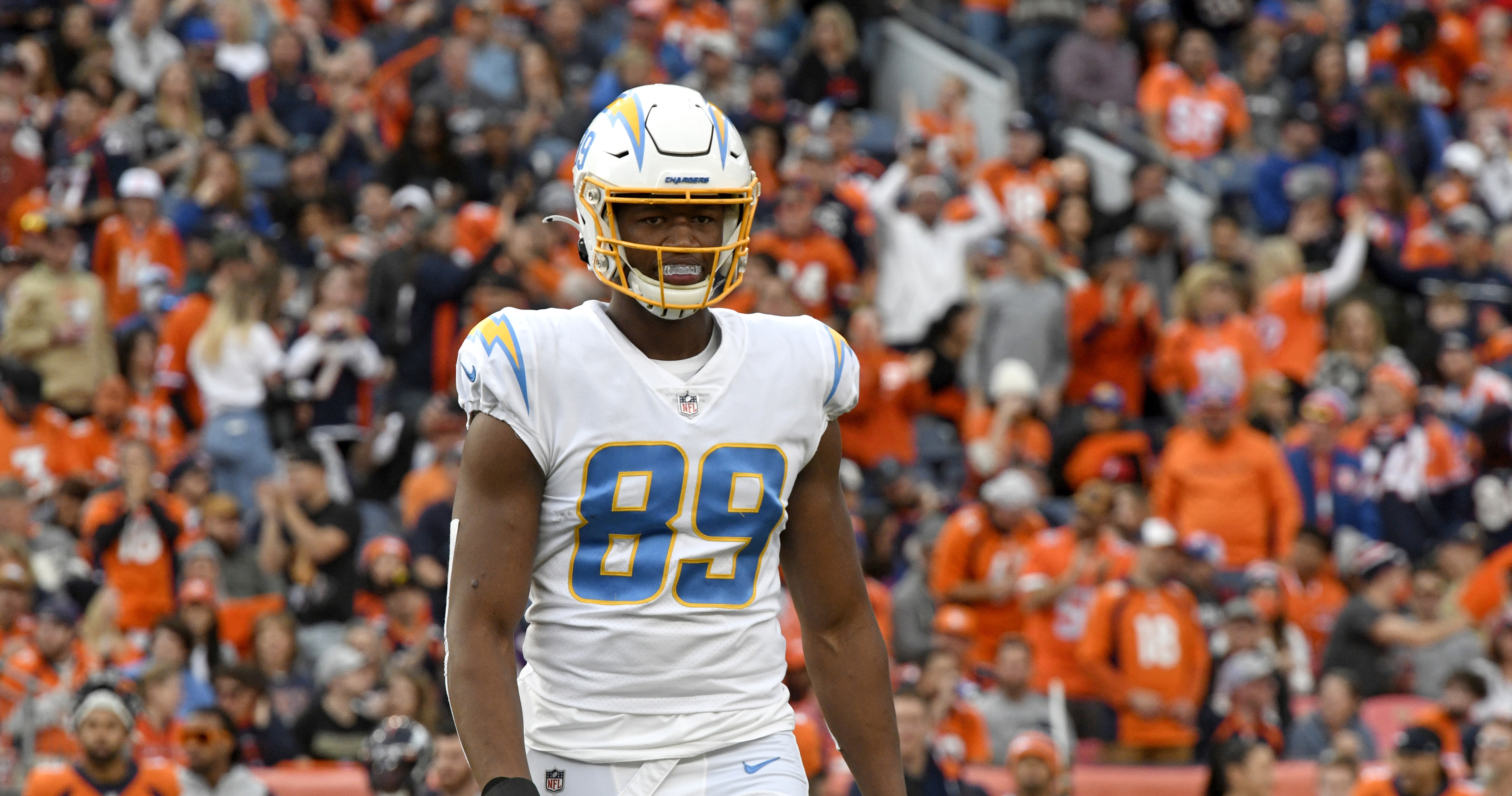 Los Angeles Chargers tight end Donald Parham splits Los Angeles