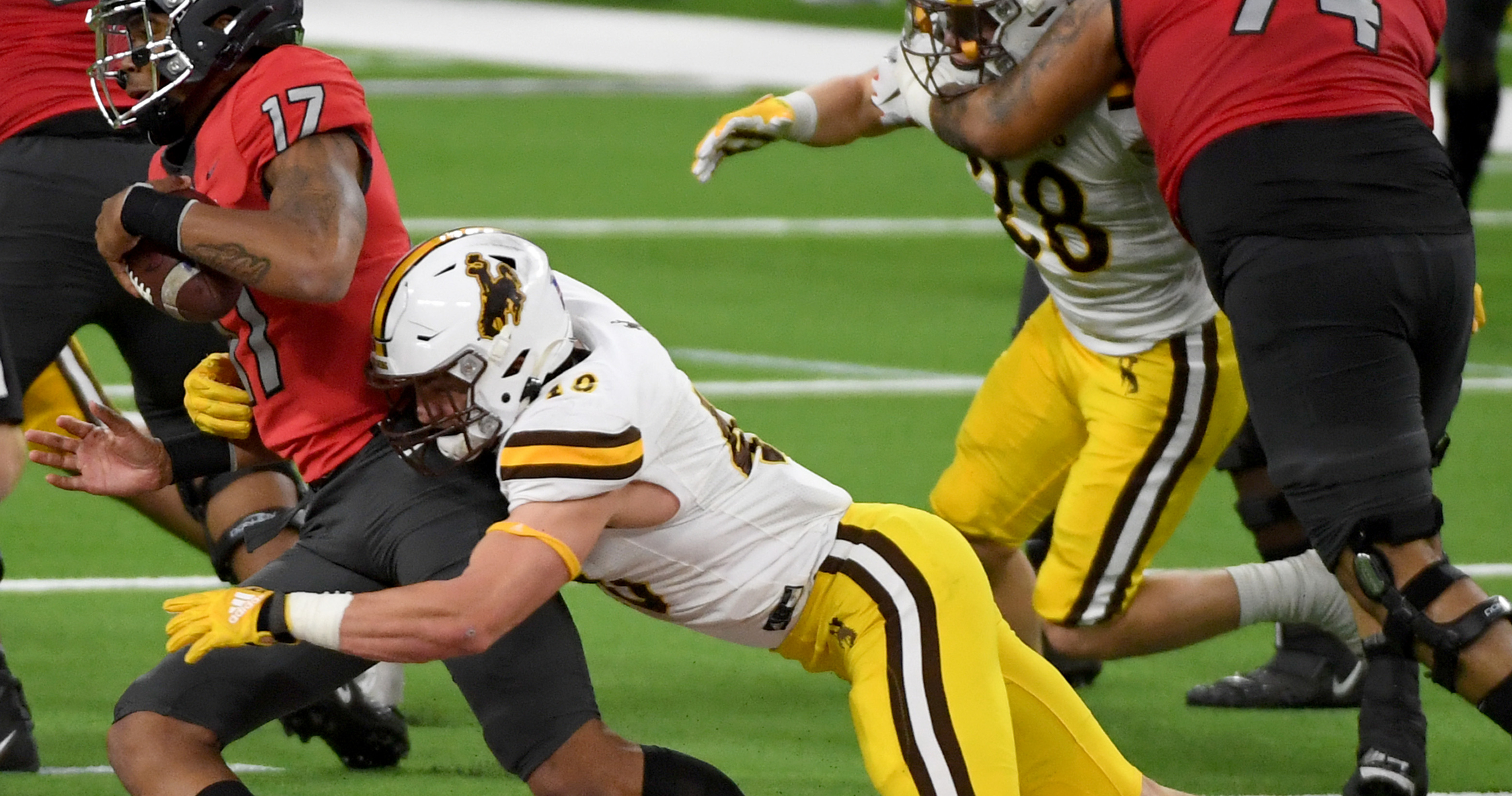 Interview: Getting To Know Wyoming LB Chad Muma - Steelers Depot