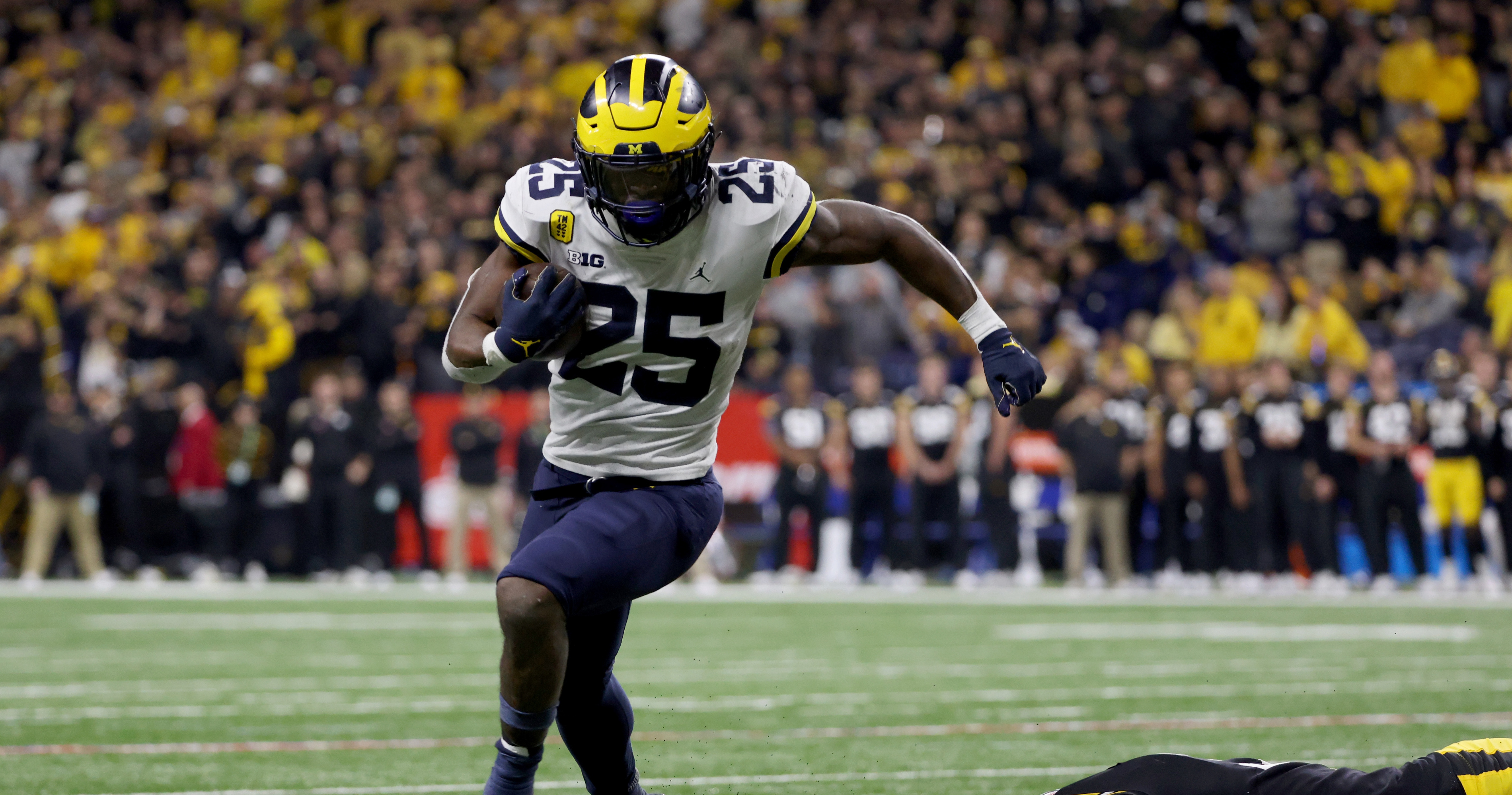 Hassan Haskins NFL Draft 2022: Scouting Report for Michigan RB, News,  Scores, Highlights, Stats, and Rumors