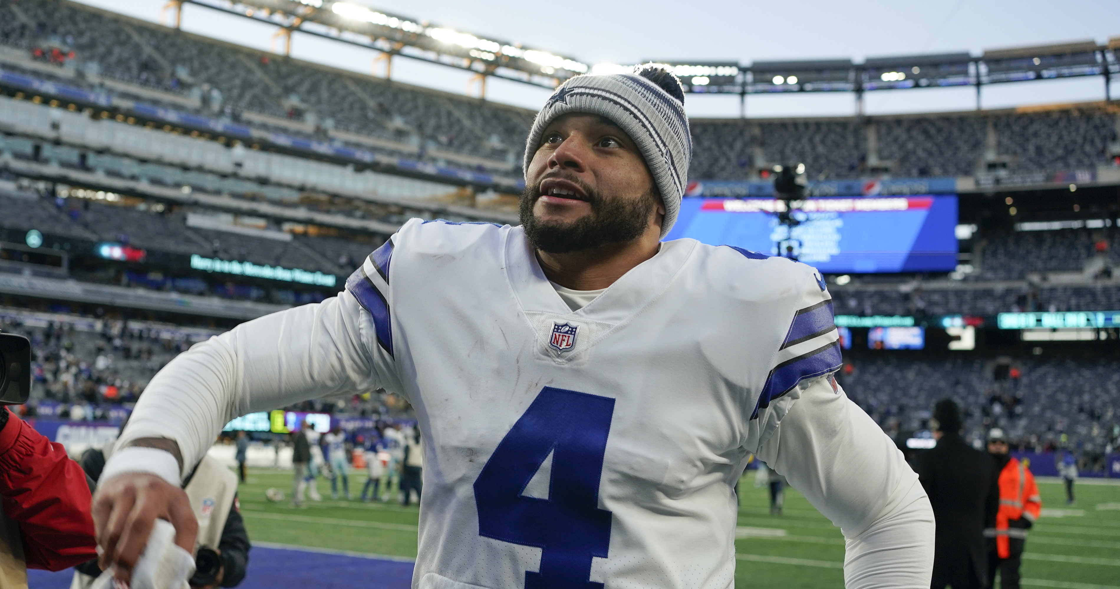 Dallas Cowboys clinch NFC East title before taking the field Sunday night