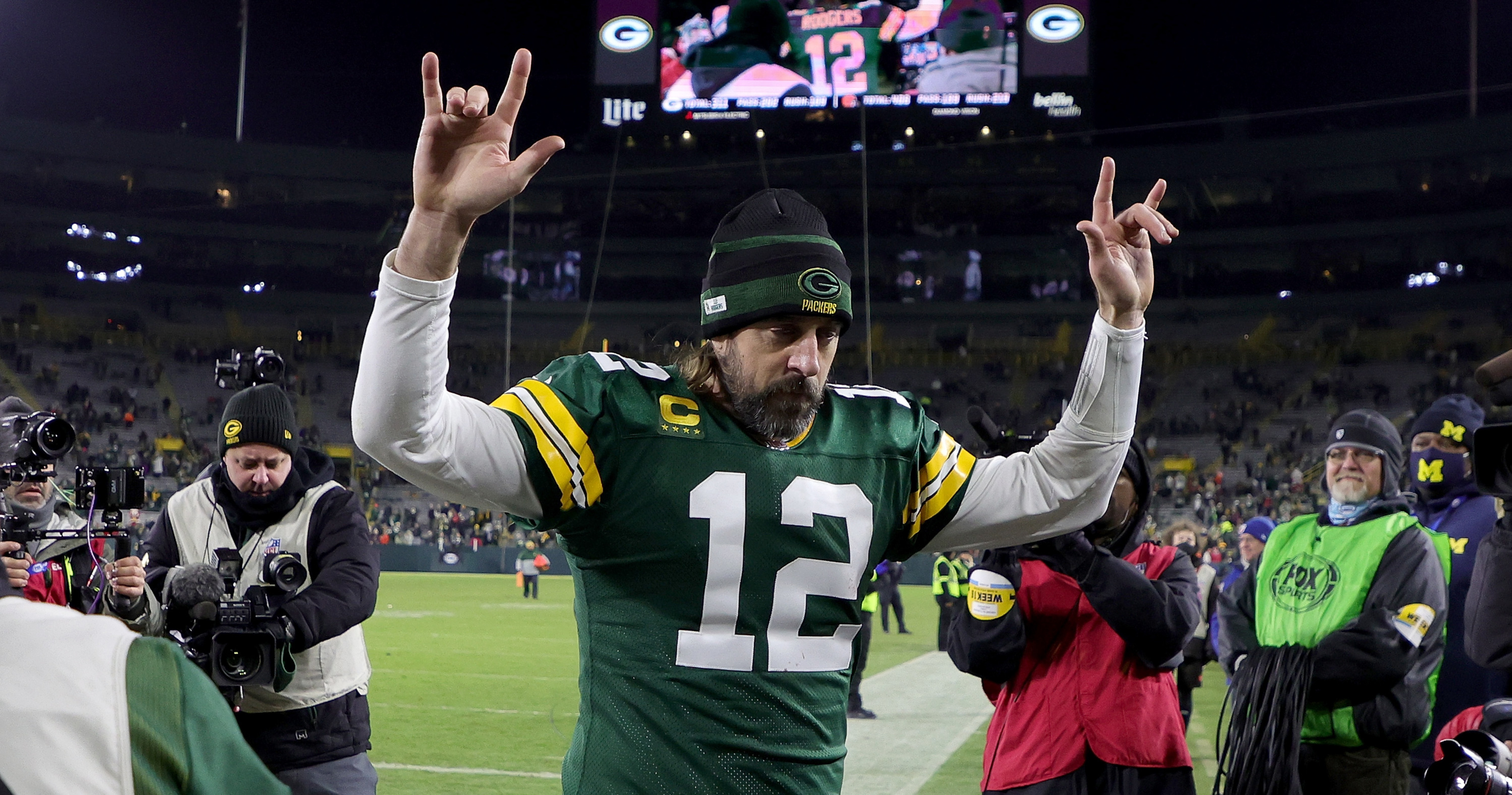 Aaron Rodgers says he hasn't given up hope on the Packers season