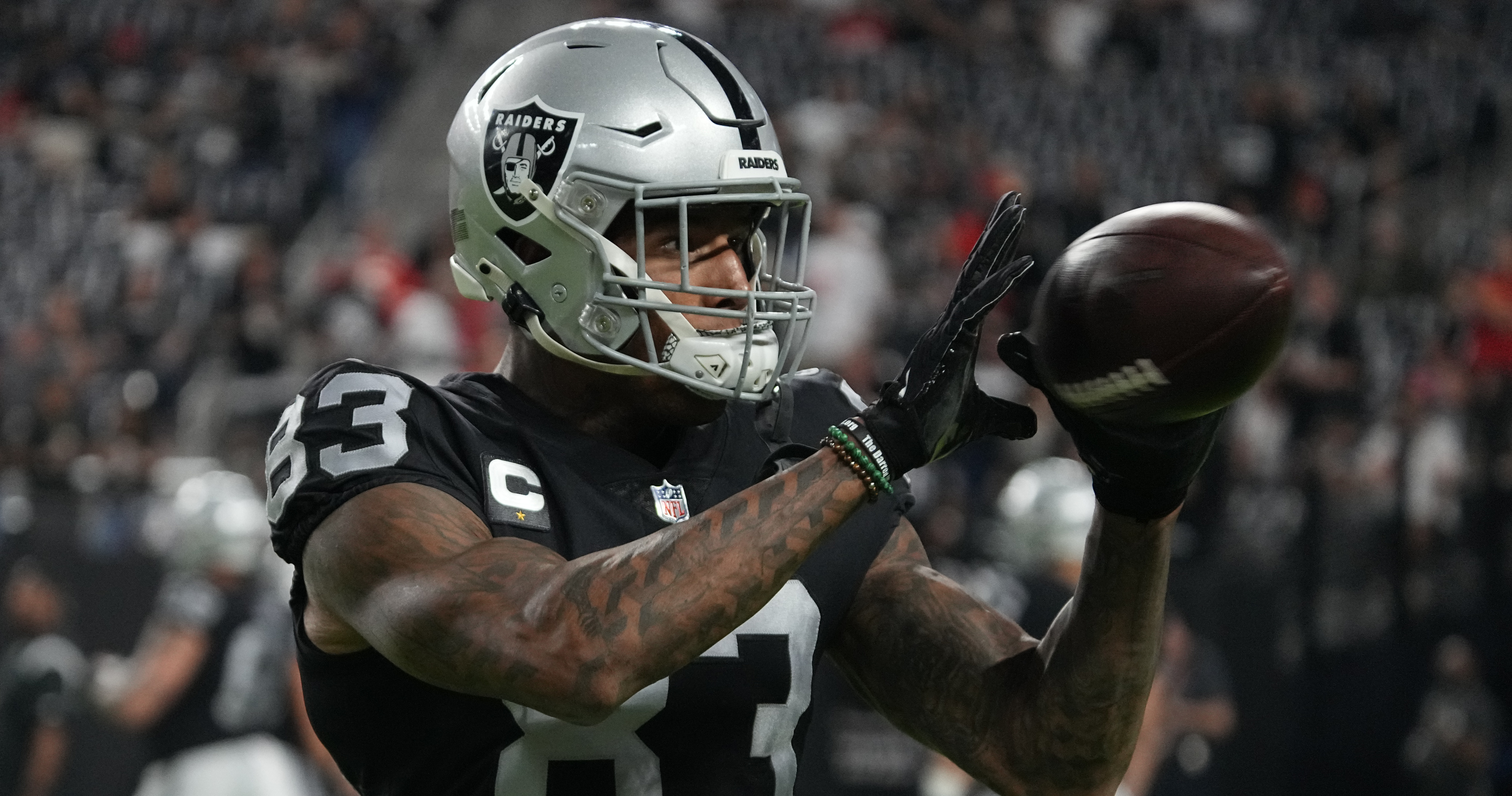 Raiders TE Darren Waller exited Monday night with hamstring injury