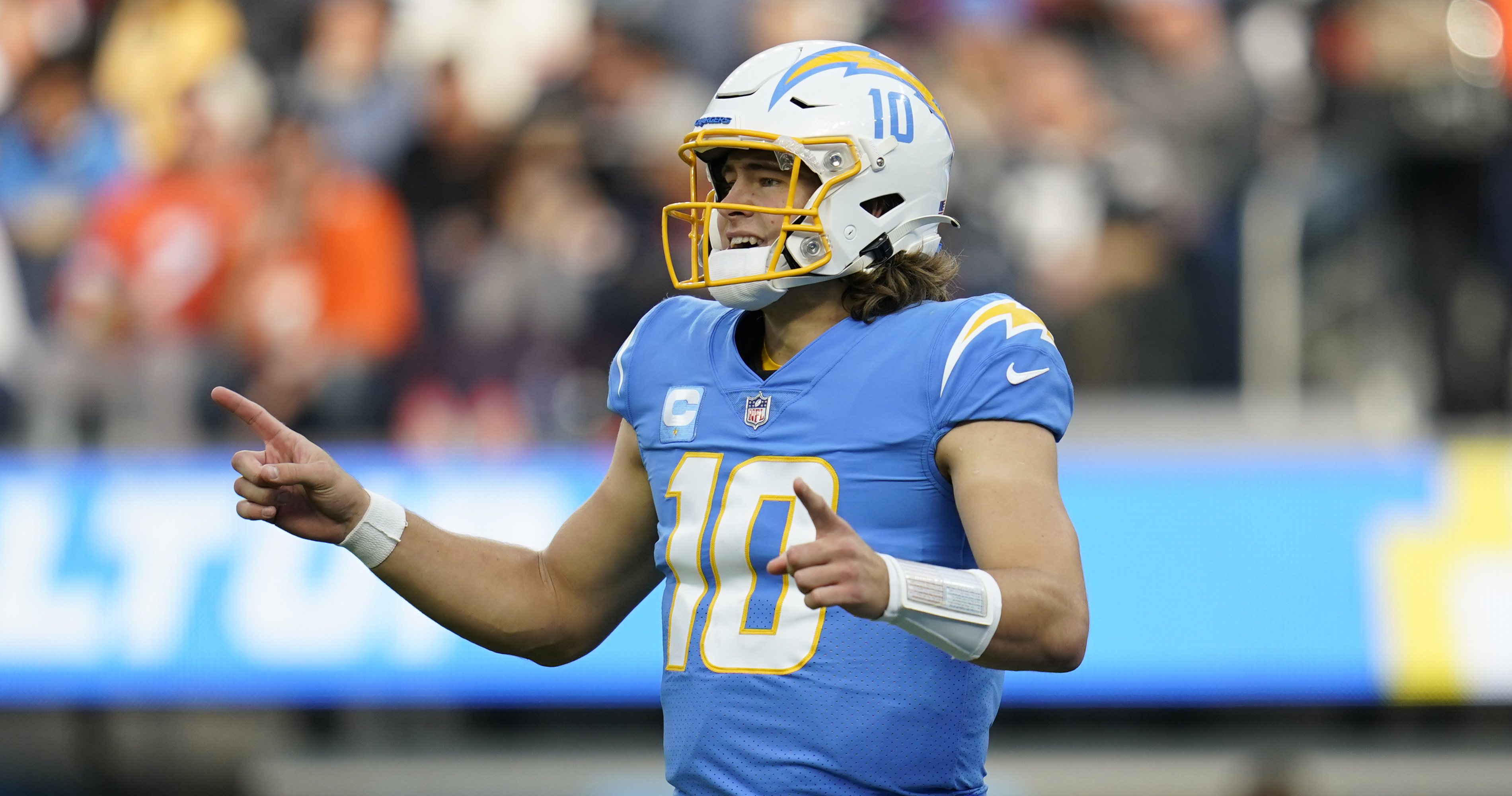 Chargers vs. Raiders Flexed to SNF; Updated Week 18 Schedule Released, News, Scores, Highlights, Stats, and Rumors