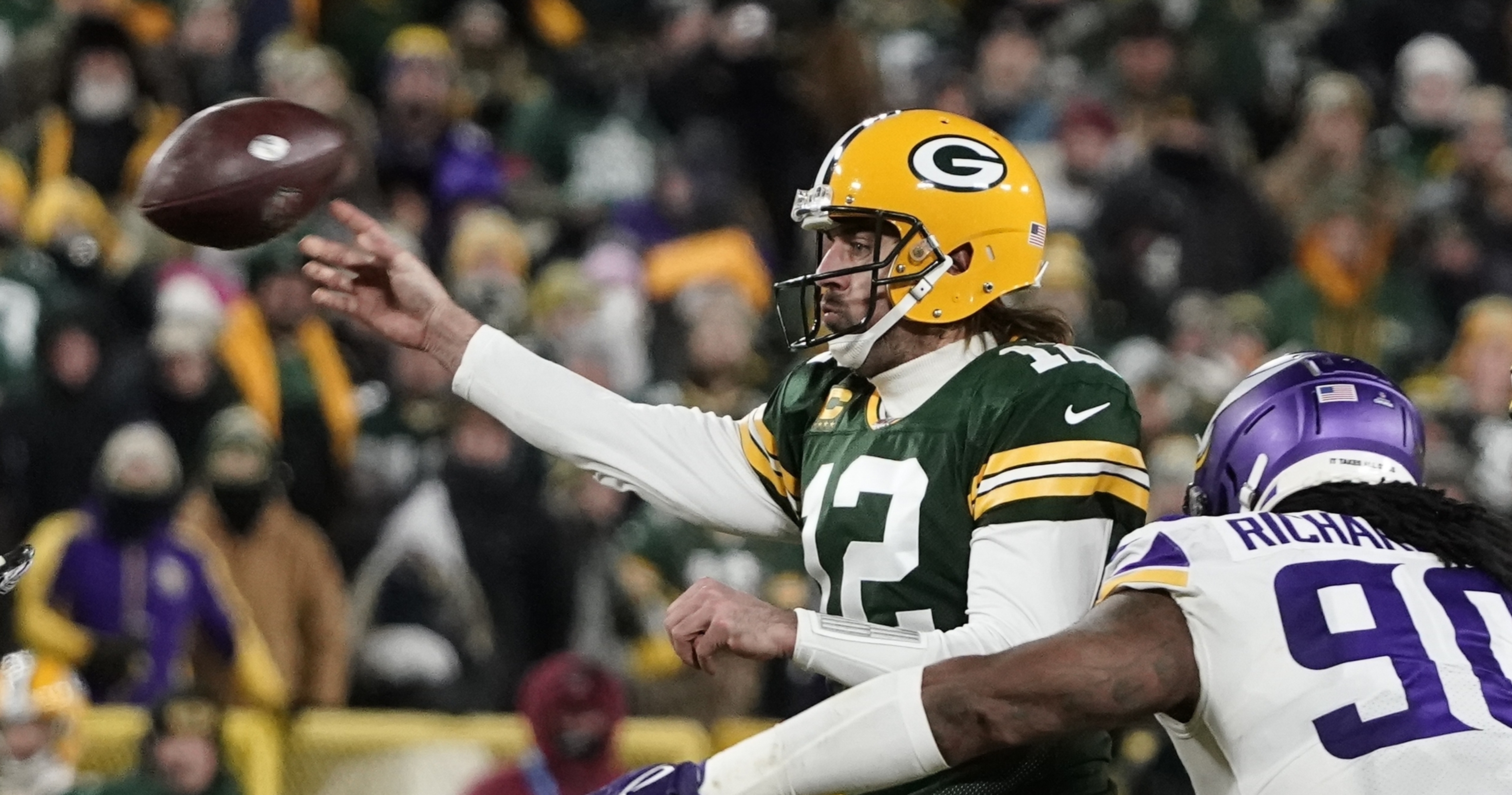 Covers on X: 2022 NFL MVP odds. Could Aaron Rodgers (+700) win it for a  third consecutive year? 