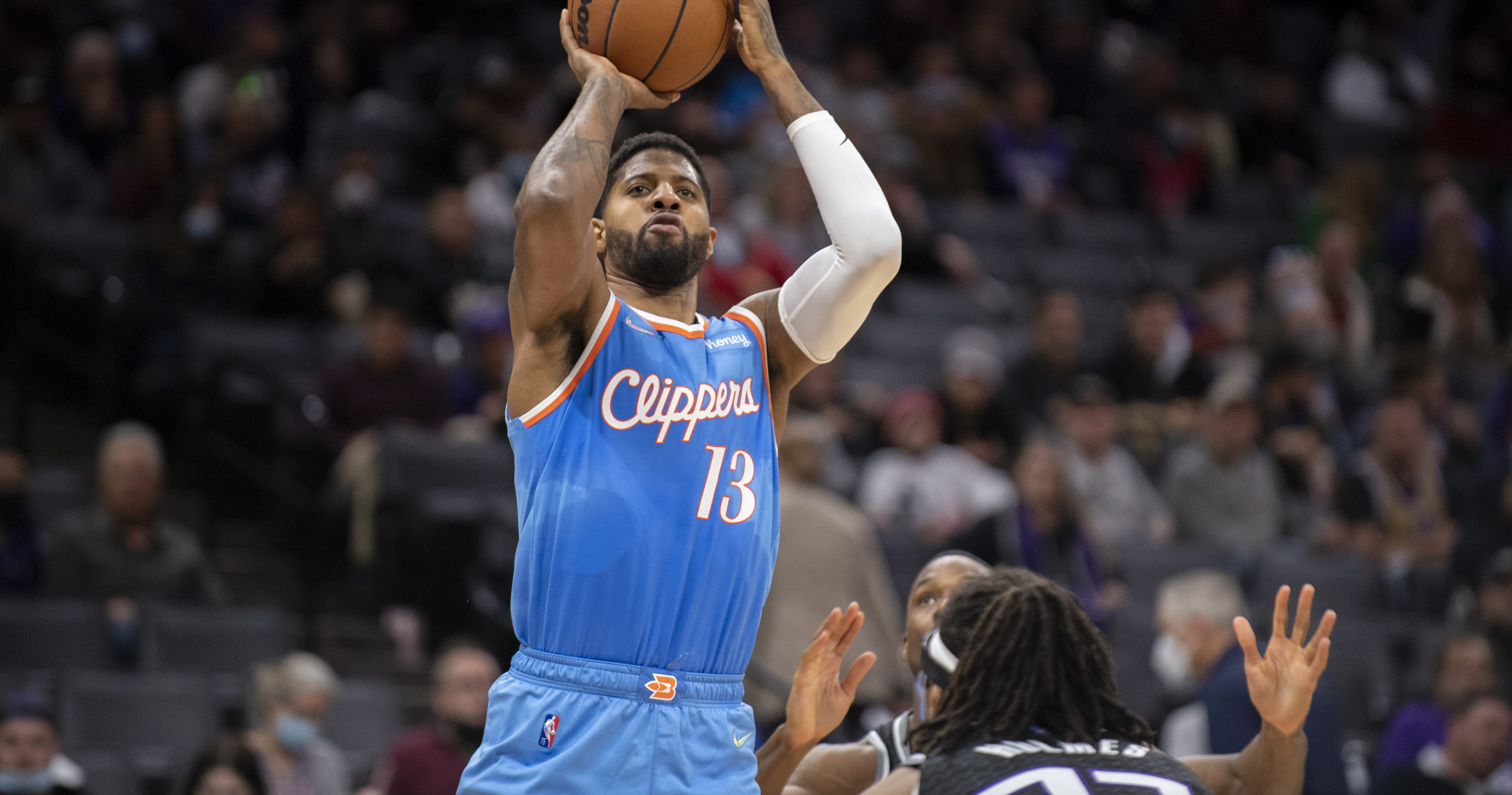 Clippers: Paul George and Kawhi Leonard still waiting to share court