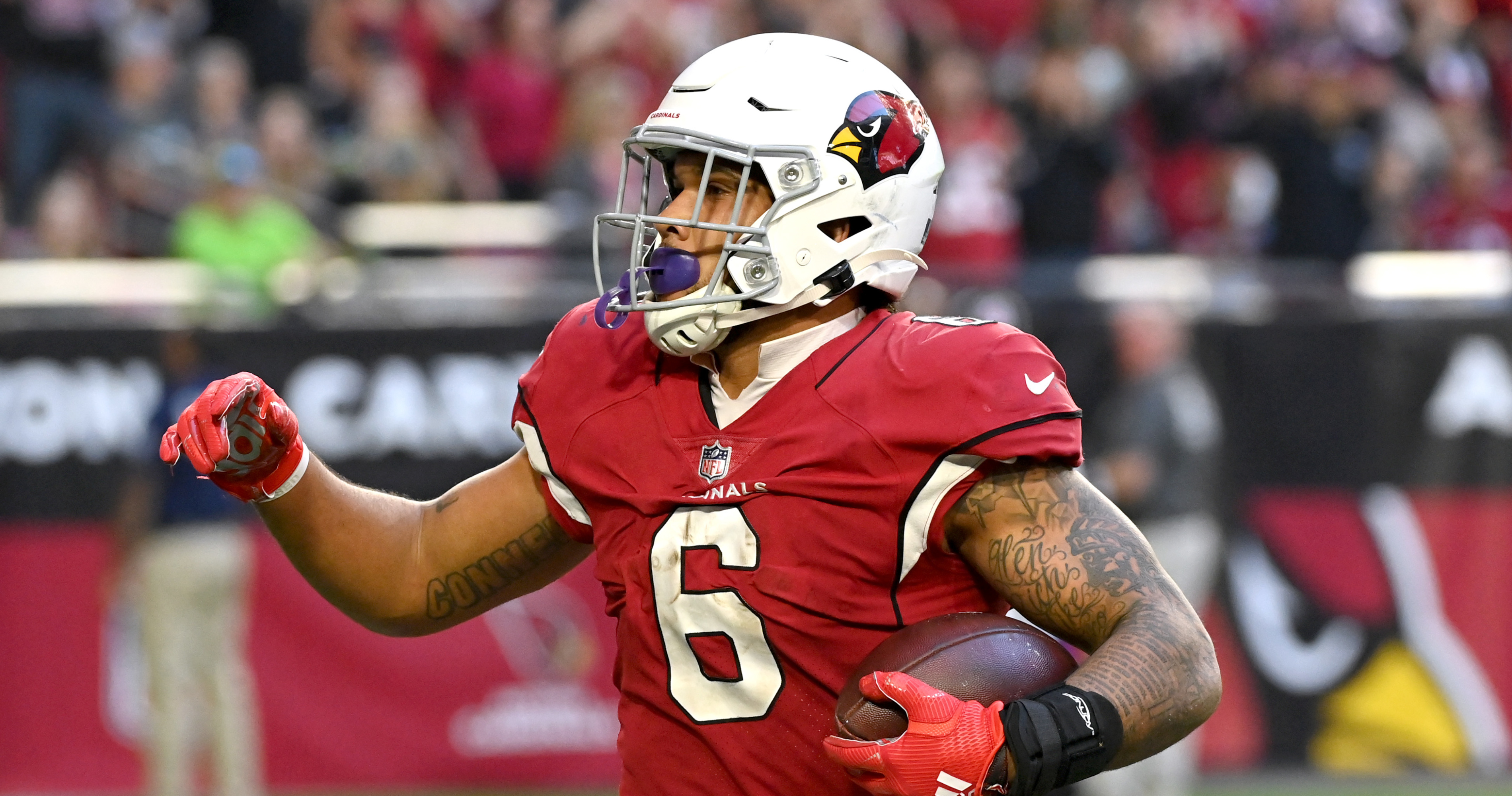 Arizona Cardinals tweaked James Conner's contract in offseason