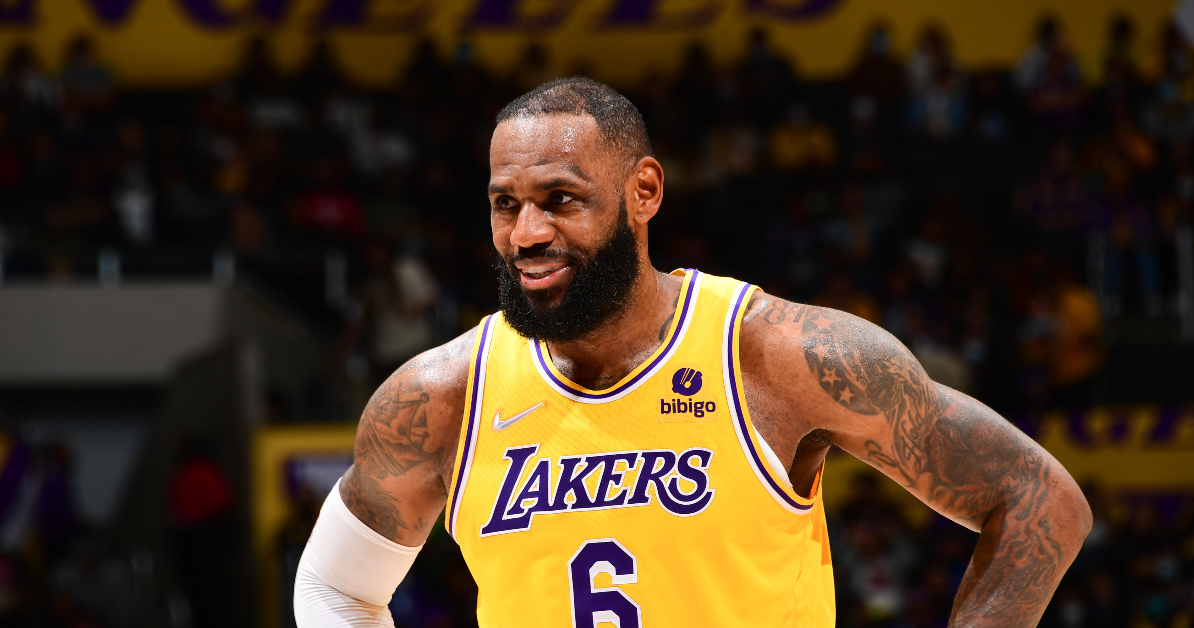 Sportskeeda Basketball - Here are the top 5 selling NBA jerseys through the  first half of 2021-22 season! 🤩 LeBron James and Lakers merchandise stand  the most popular so far! #lebronjames #stephencurry #