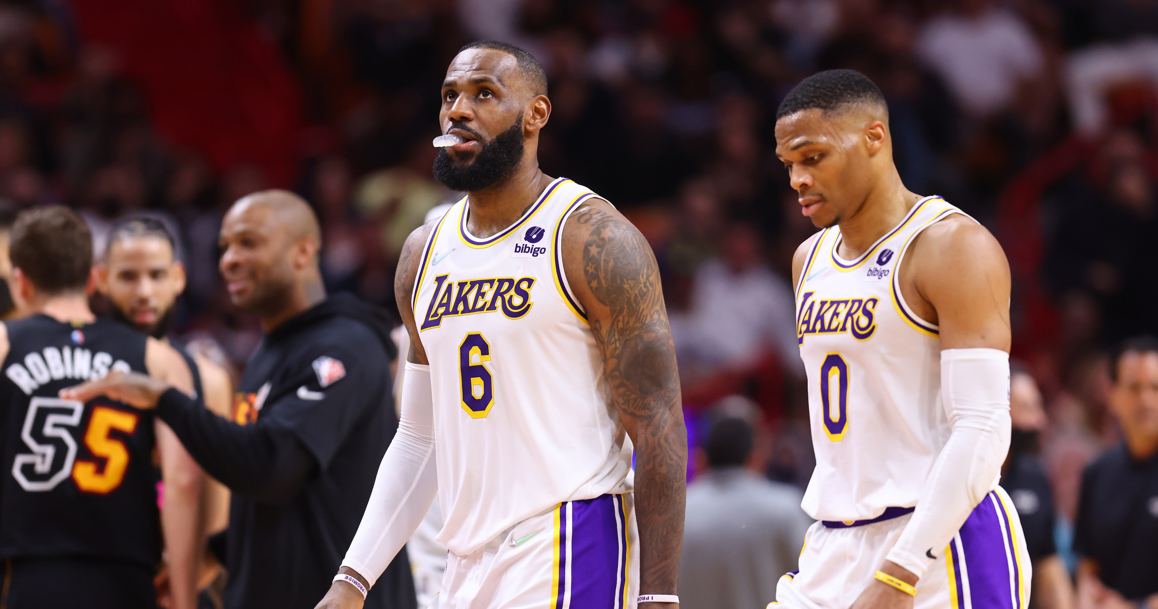 Report: Lakers' LeBron James, Anthony Davis Talk to Russell Westbrook ...