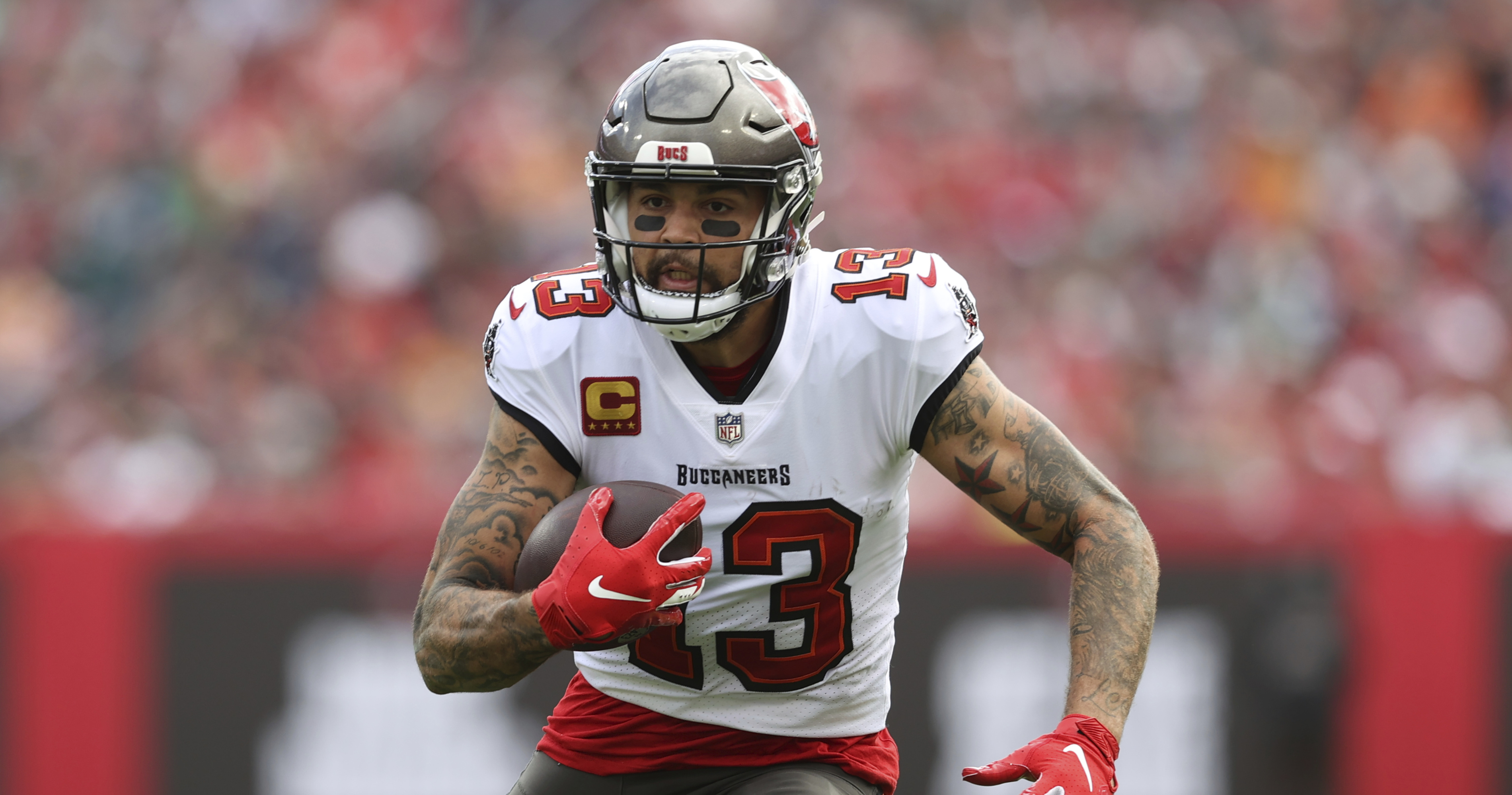 Bucs' Mike Evans, Devin White, More Named 2022 Pro Bowl Roster Injury