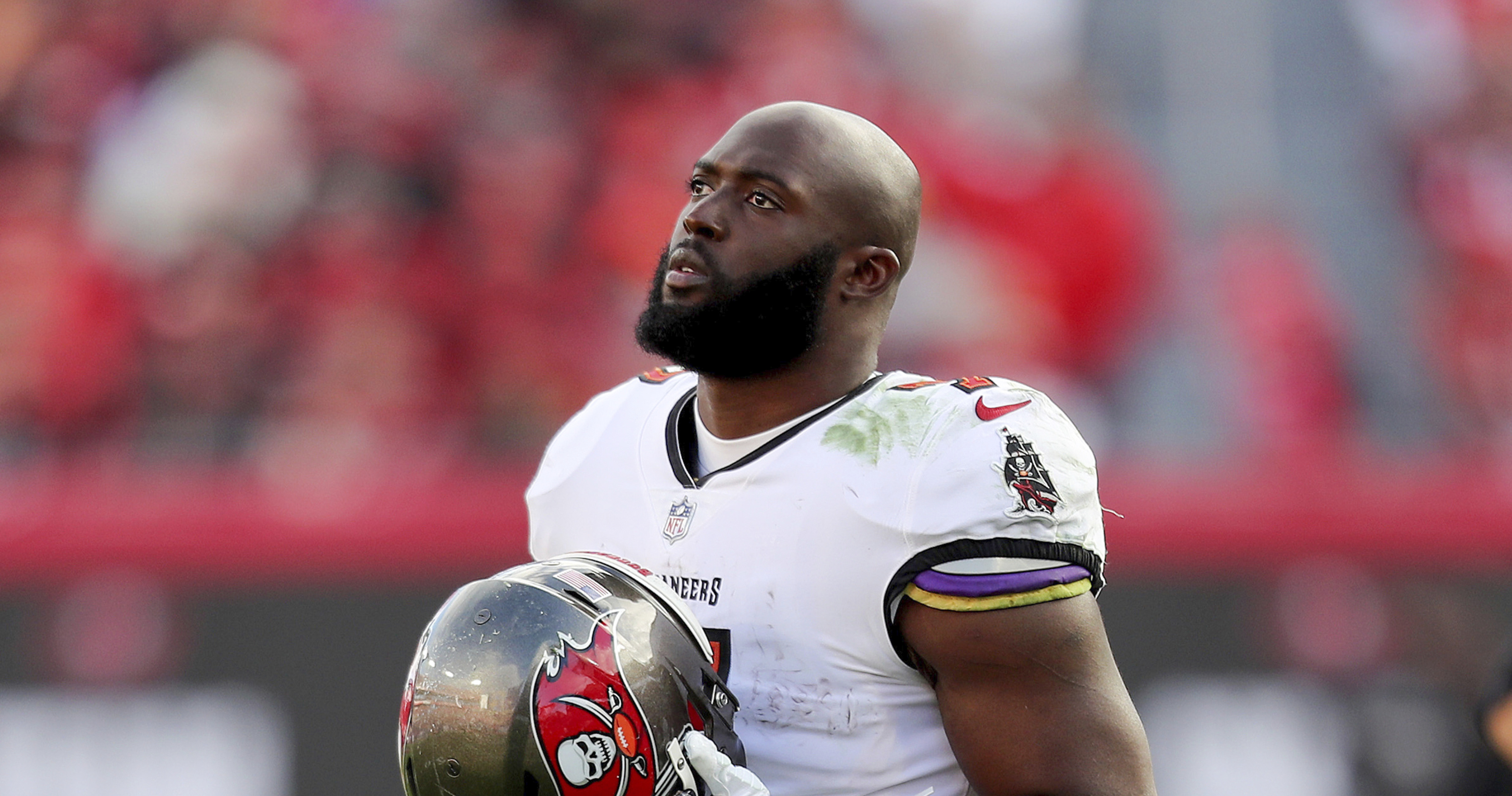 Bucs release RB Leonard Fournette, TE Cameron Brate