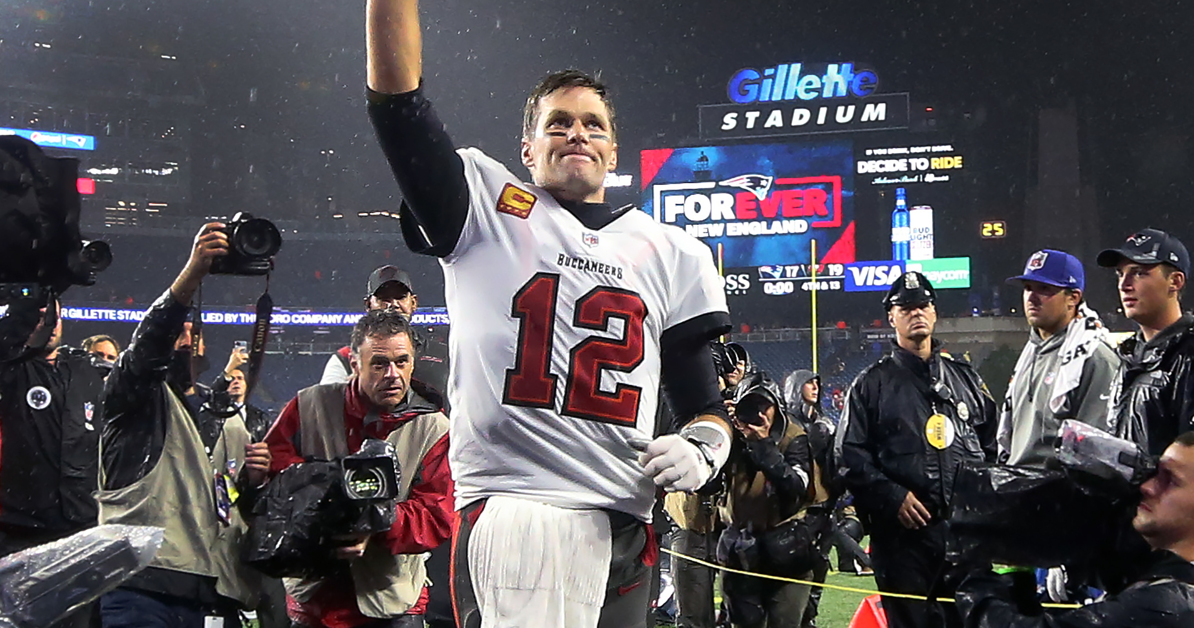 NFL on X: 7x Super Bowl champion Tom Brady retiring after 22 NFL seasons.  (via @RapSheet)  / X