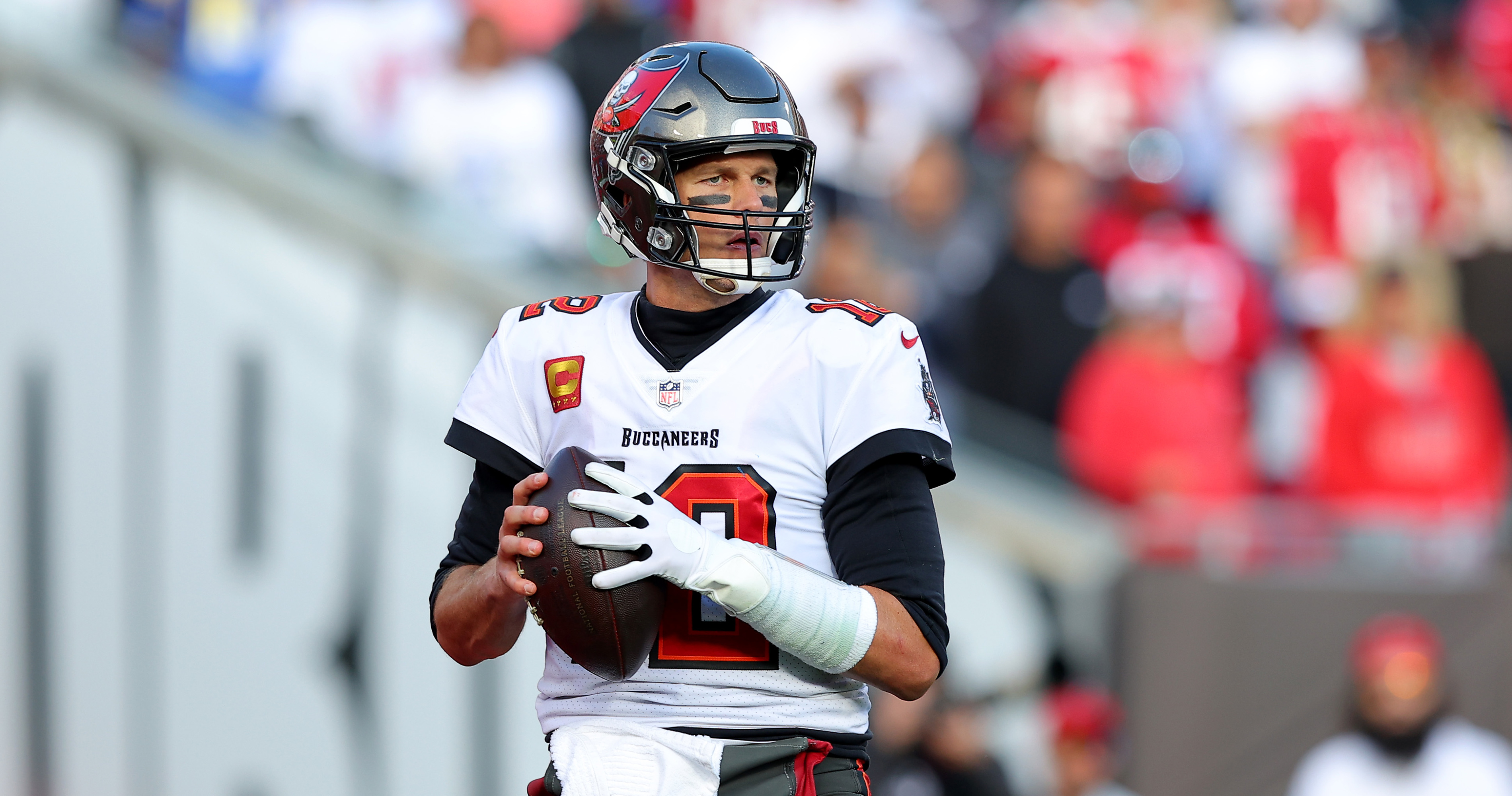 Tom Brady Joins Tampa Bay Buccaneers After Two Decades With New