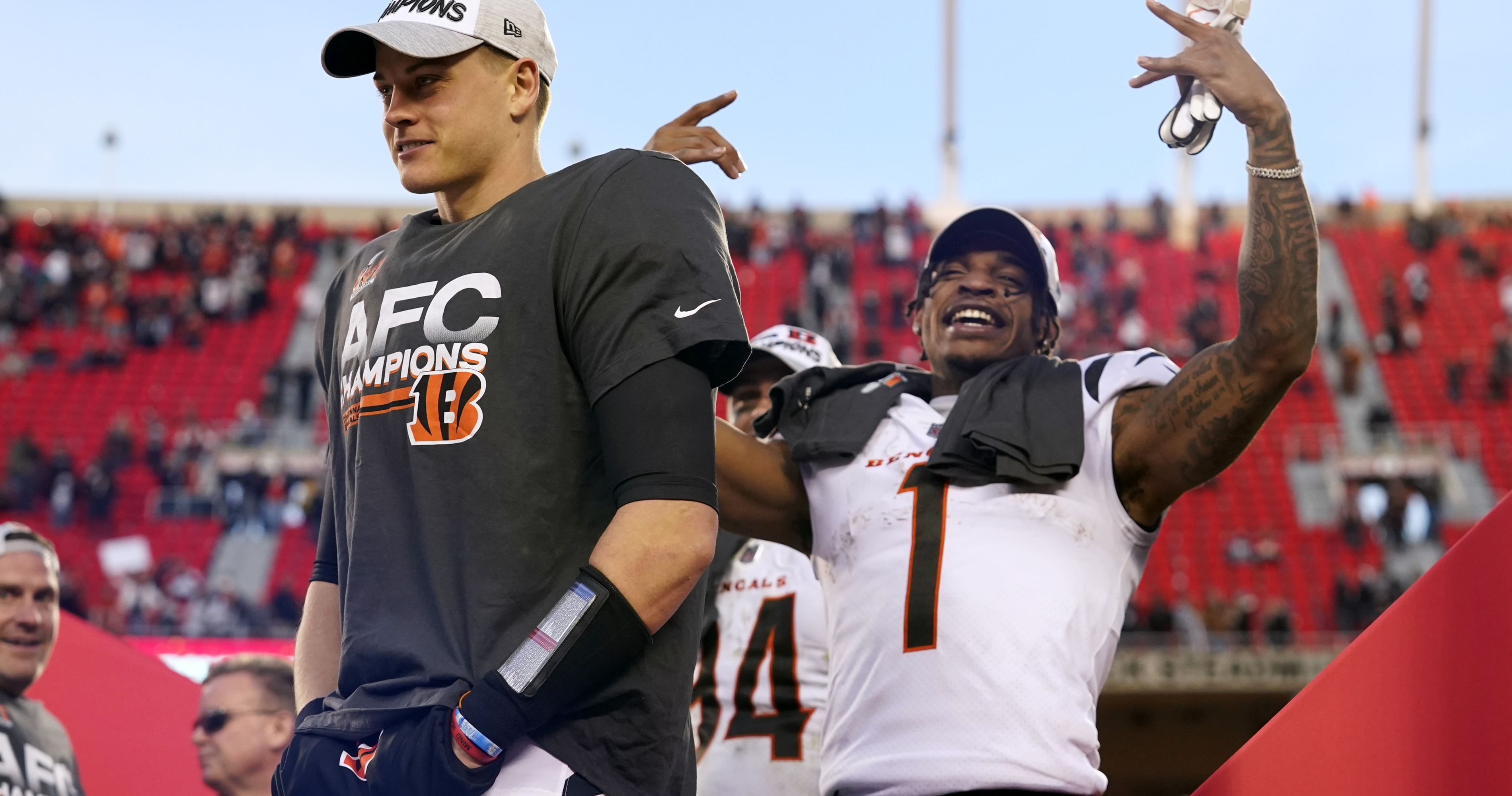 I can't hear a thing!' Bengals-Chiefs halftime show goes off the rails