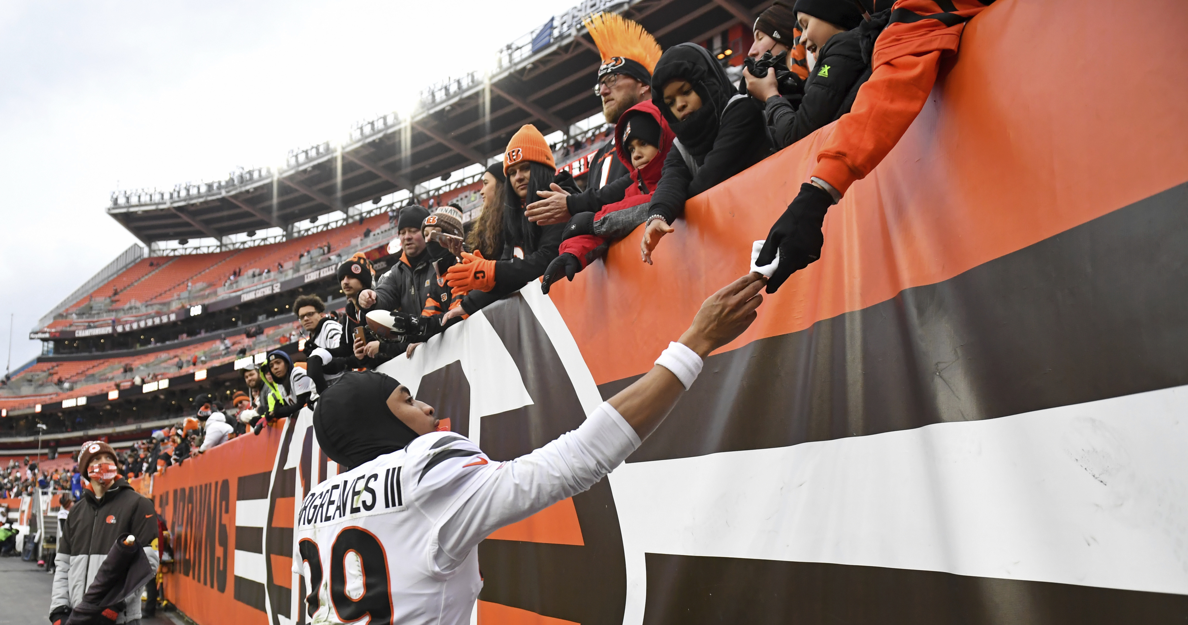 Bengals' Vernon Hargreaves Penalized for Celebrating Super Bowl INT ...