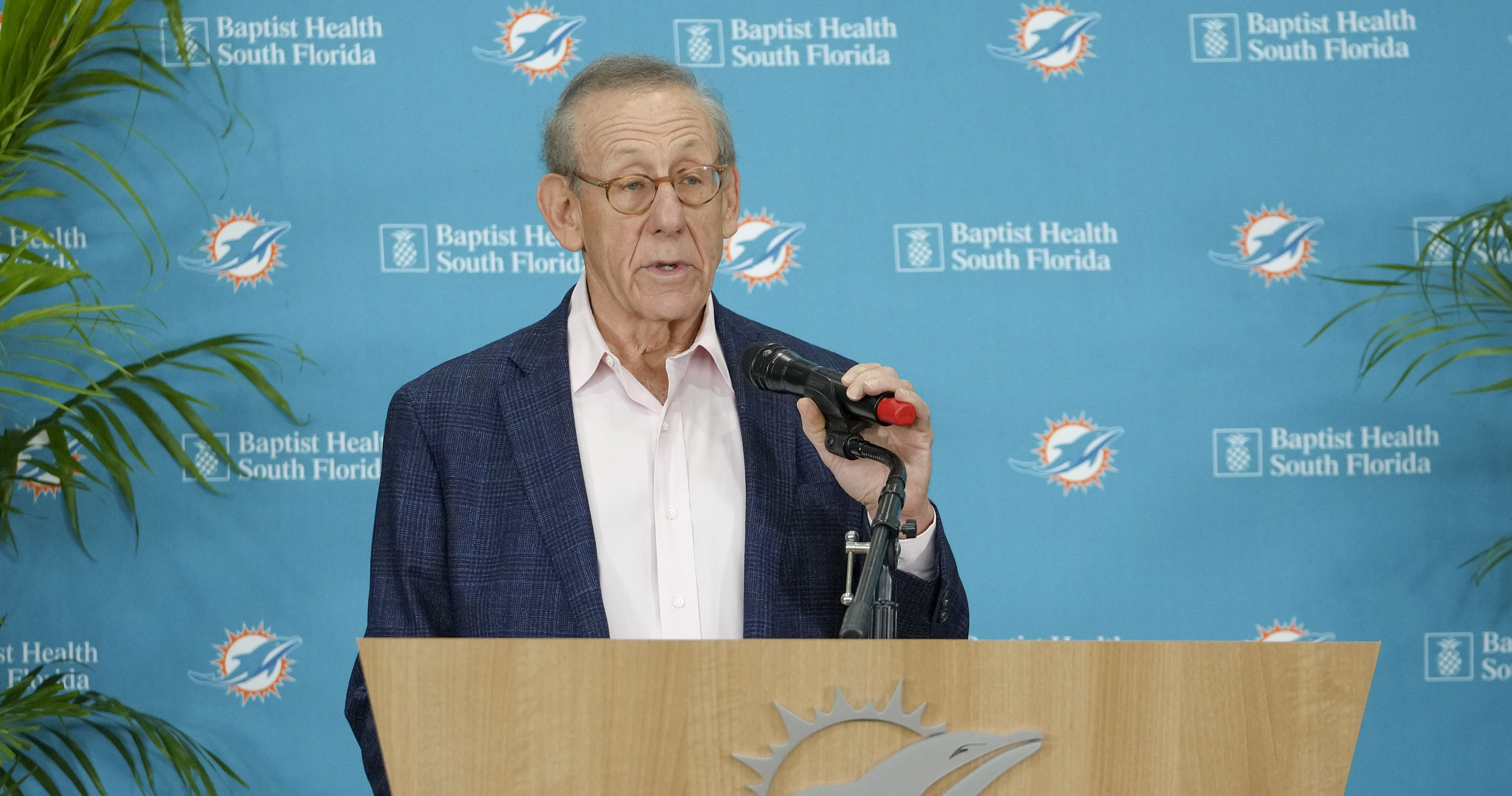 Stephen Ross in real danger of having to sell Dolphins