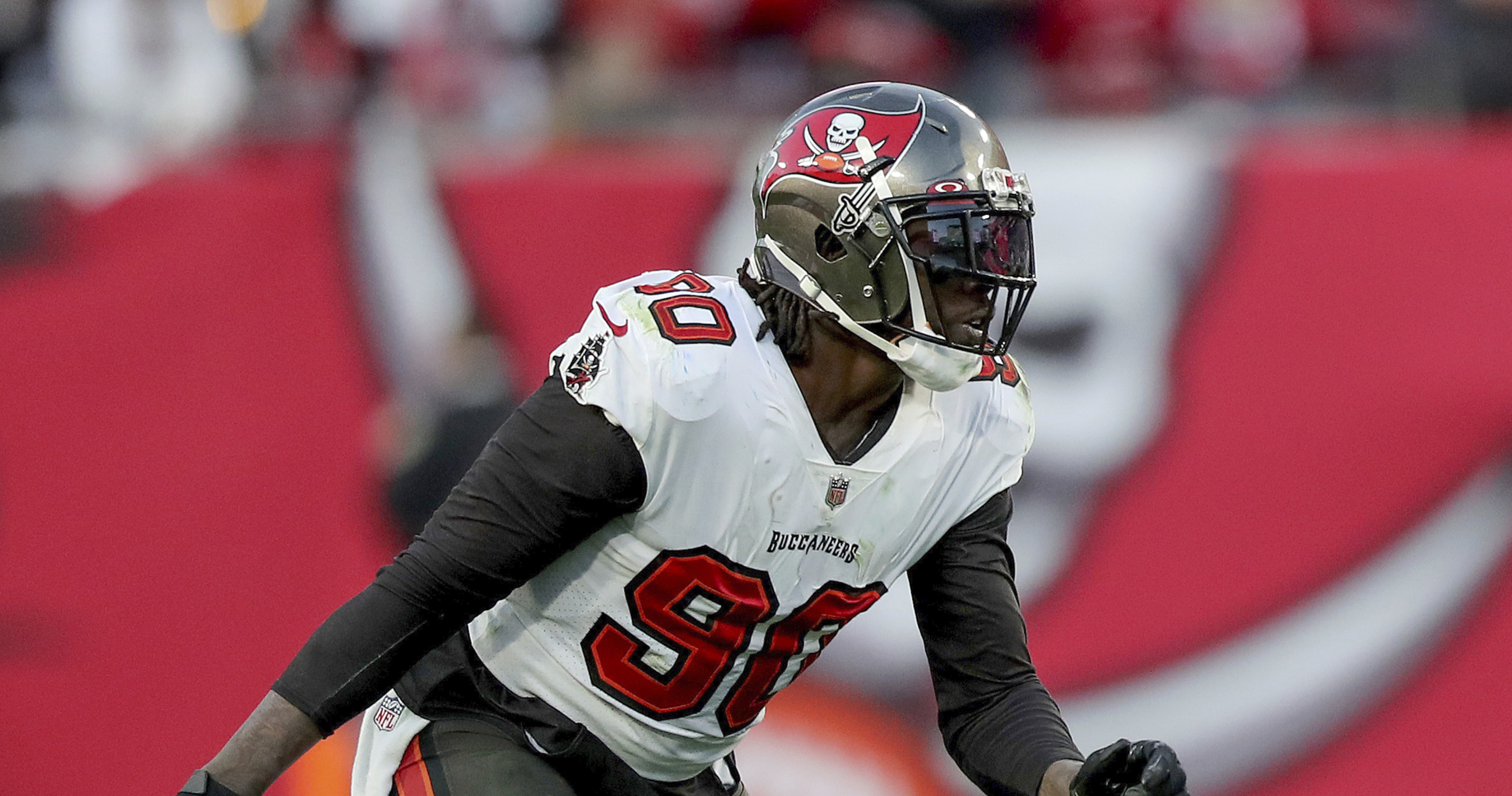 Jason Pierre-Paul plays on with shoulder injury, 'finger split in two'