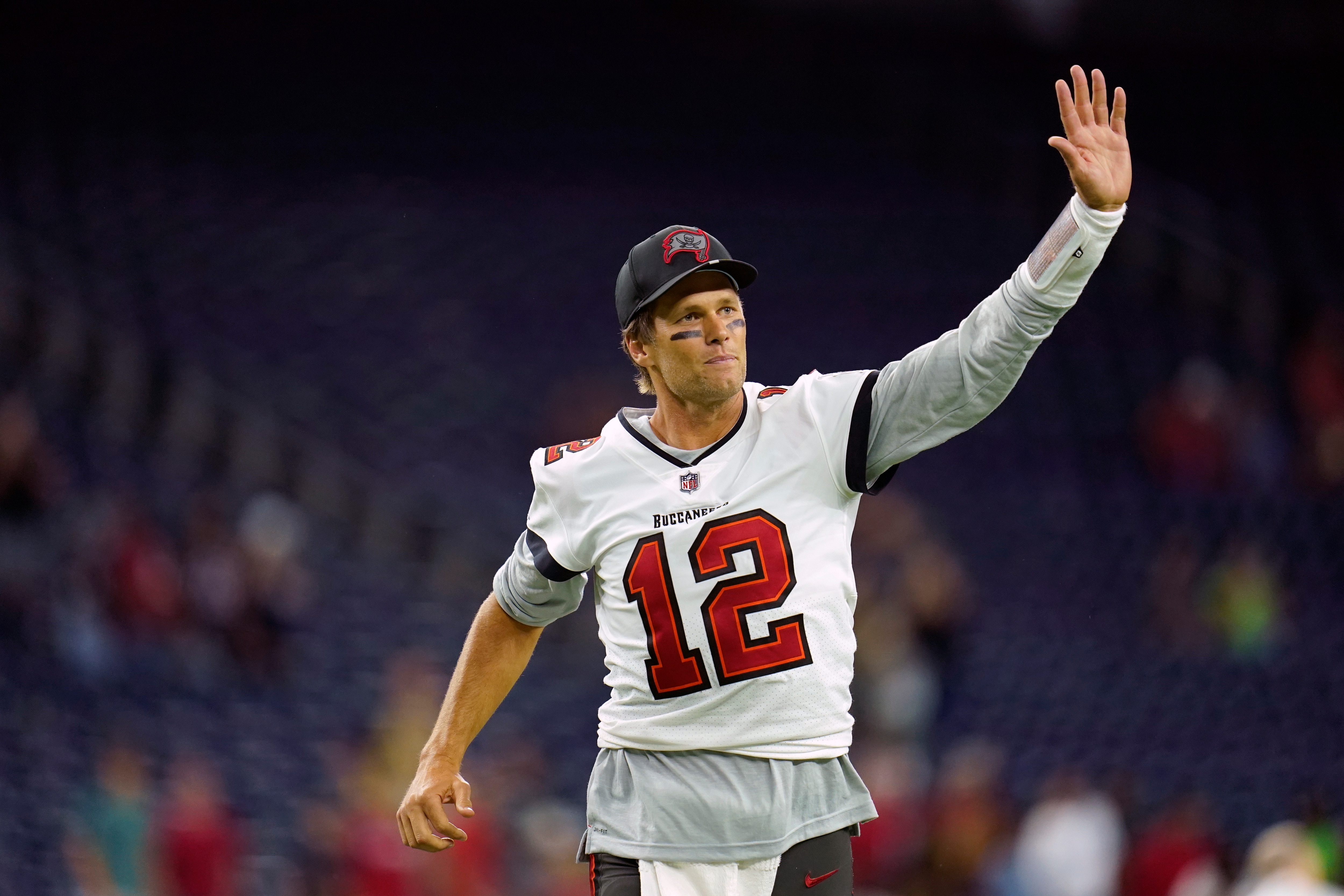 Tom Brady To Produce Star In 80 For Brady Comedy Movie With Jane 