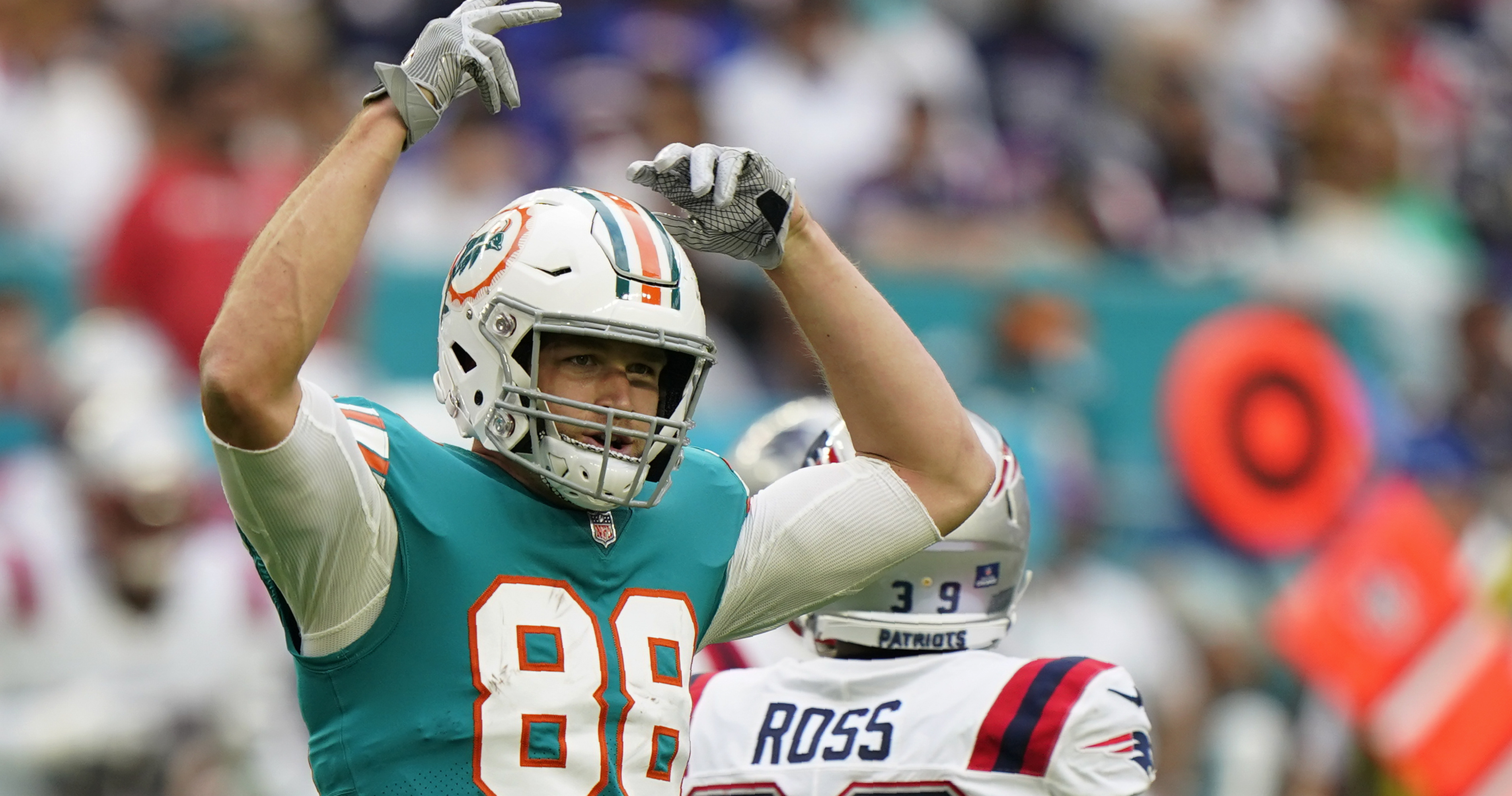 NFL Rumors Dolphins' Mike Gesicki Could File Grievance over Franchise