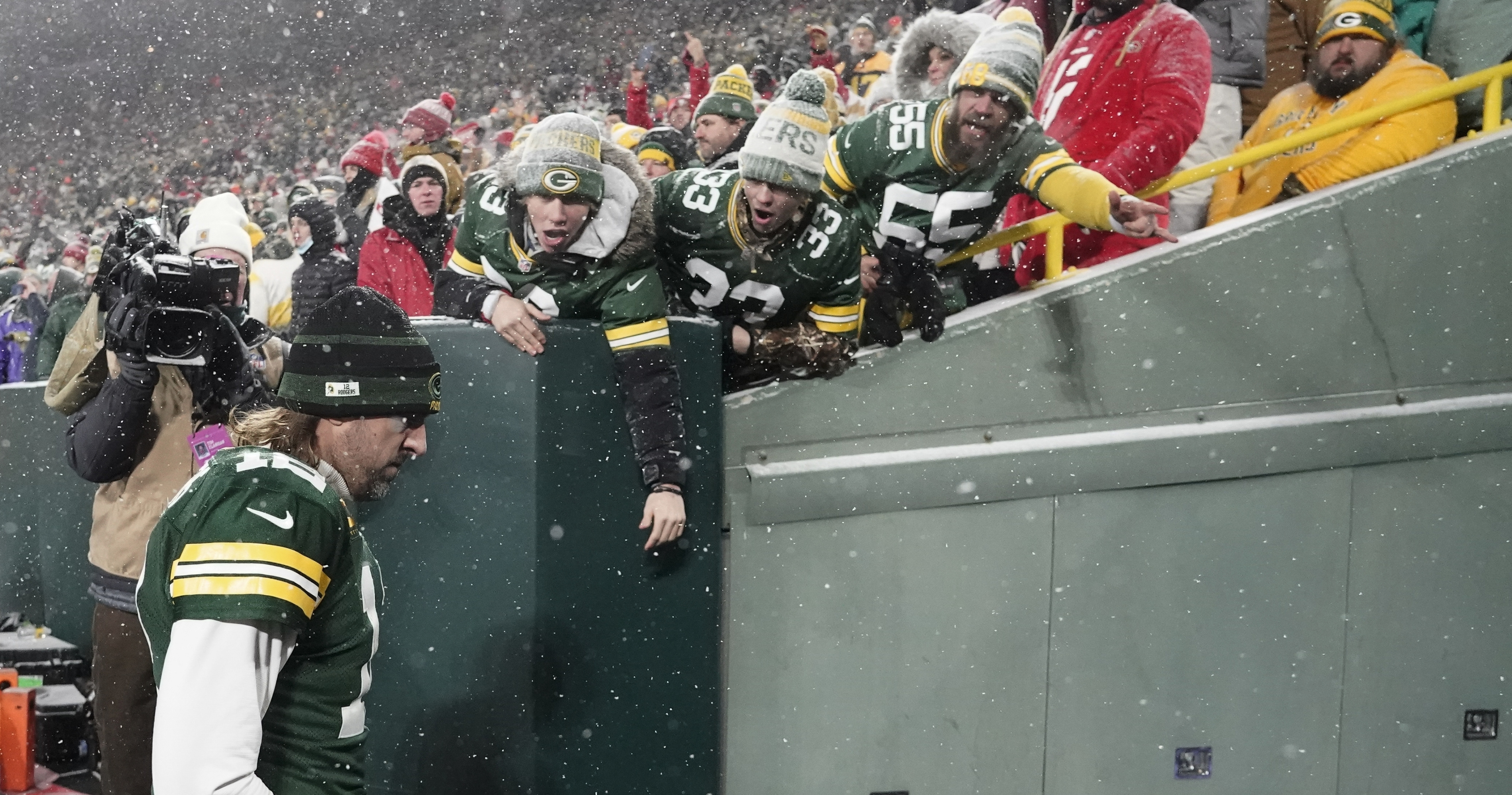 Aaron Rodgers, Packers agree to terms on four-year, $200M extension