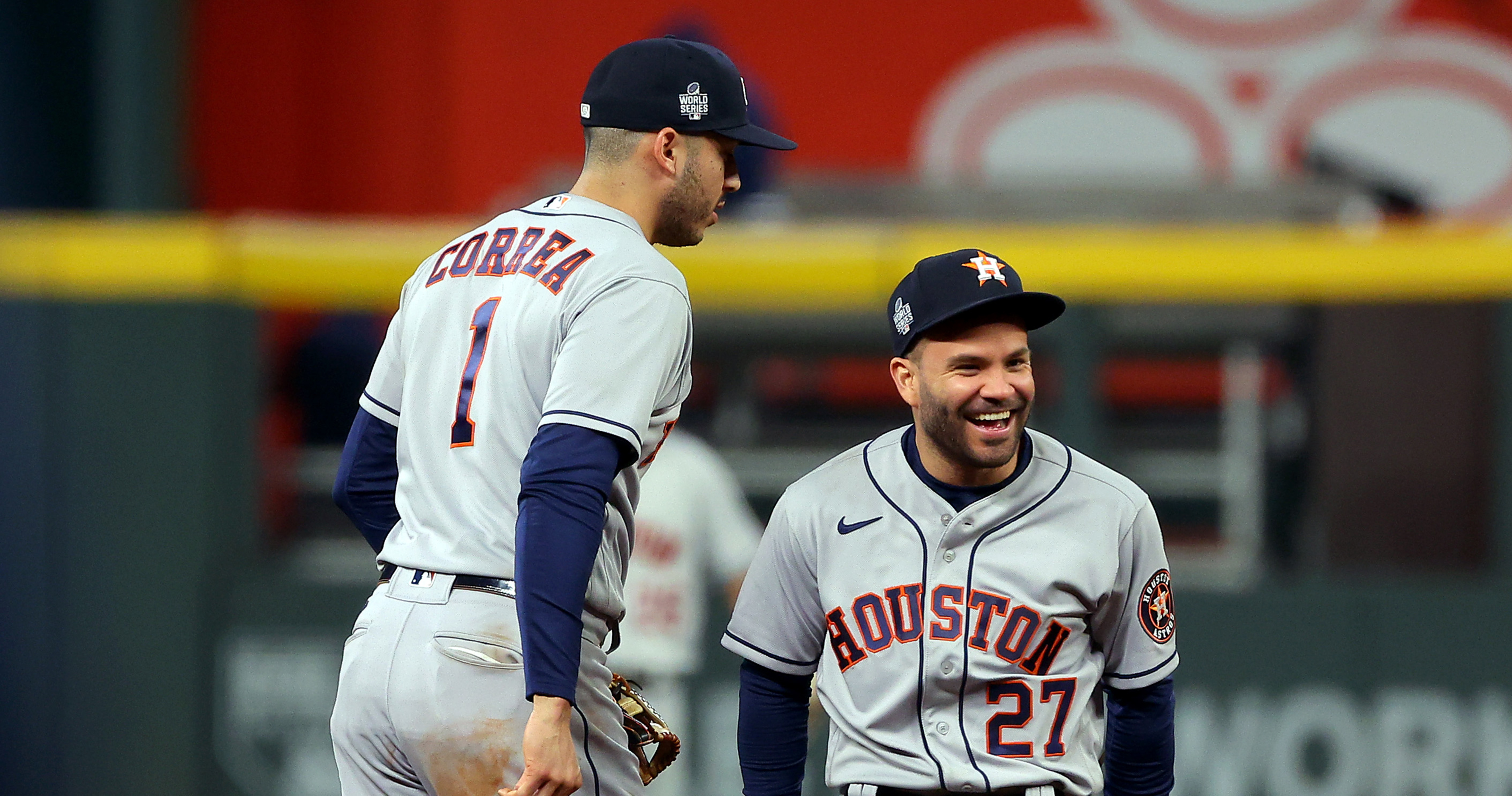 FOX Sports: MLB on X: Even after an Astros loss in Miami, Jose Altuve  signed autographs after the game and gave his jersey to a kid in the stands  🥹 (via @SportsVanessa)