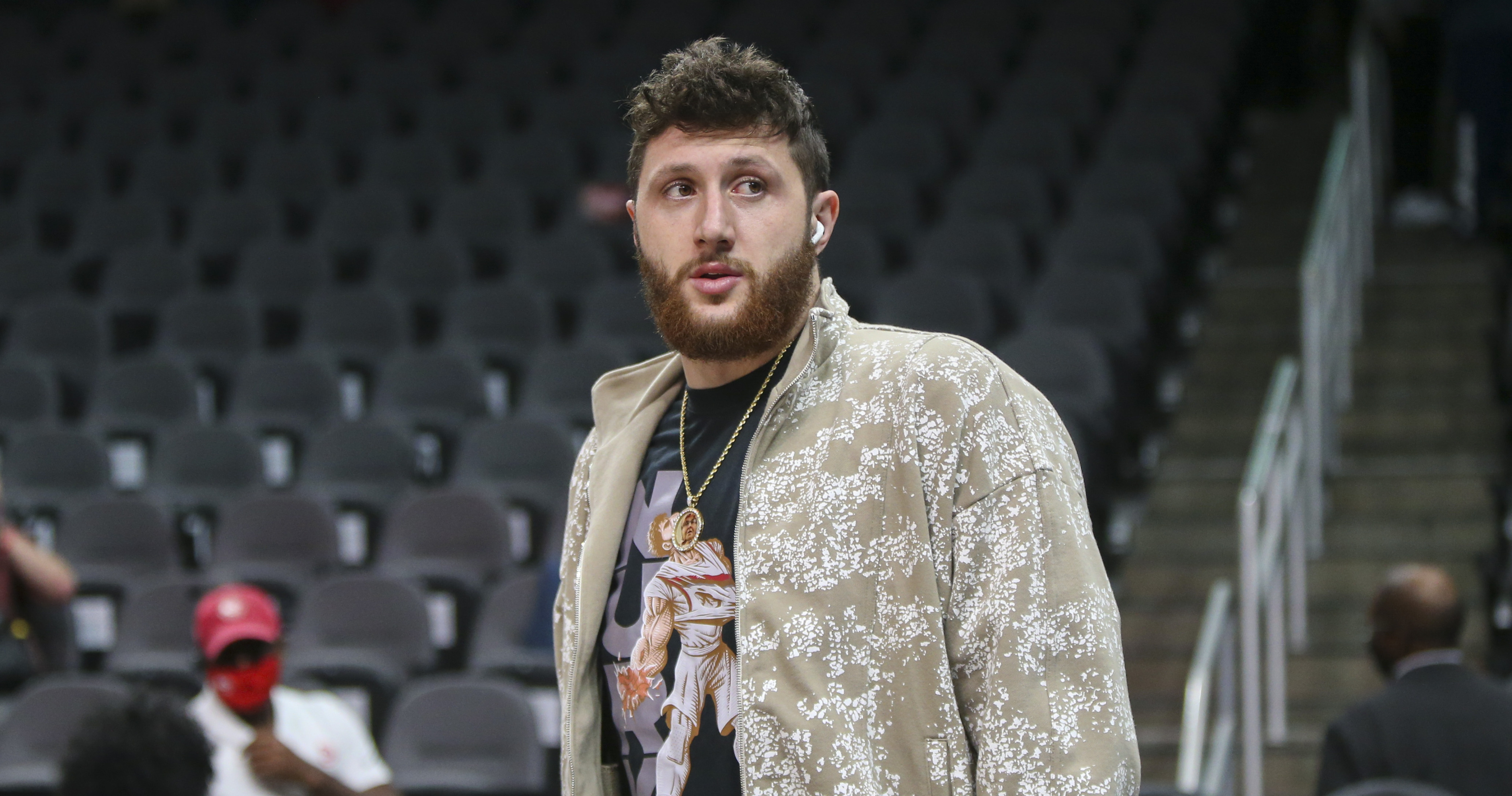 Blazers' Jusuf Nurkic Fined $40K For Throwing Fan's Phone During ...