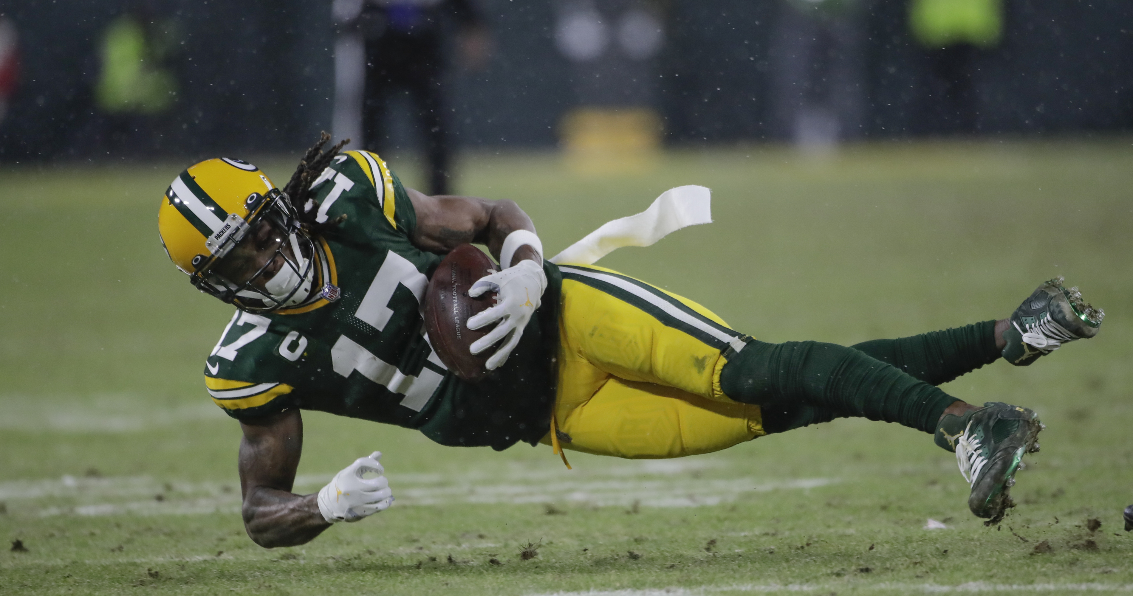 Packers trade ace receiver Davante Adams to the Raiders - Bring Me The News