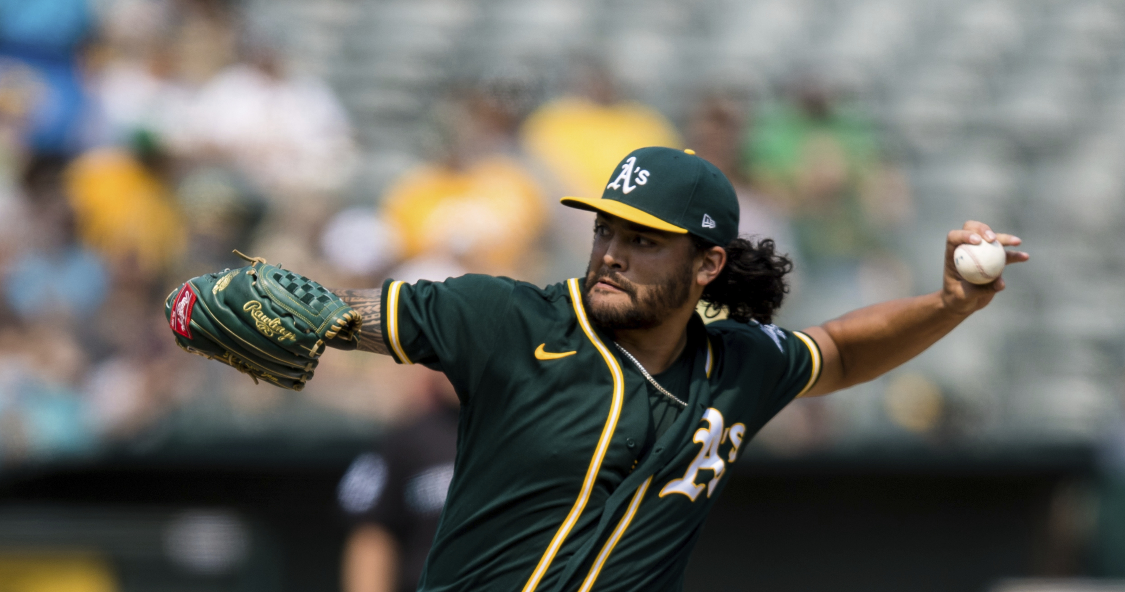 The Padres Acquire Sean Manaea and Aaron Holiday from Oakland