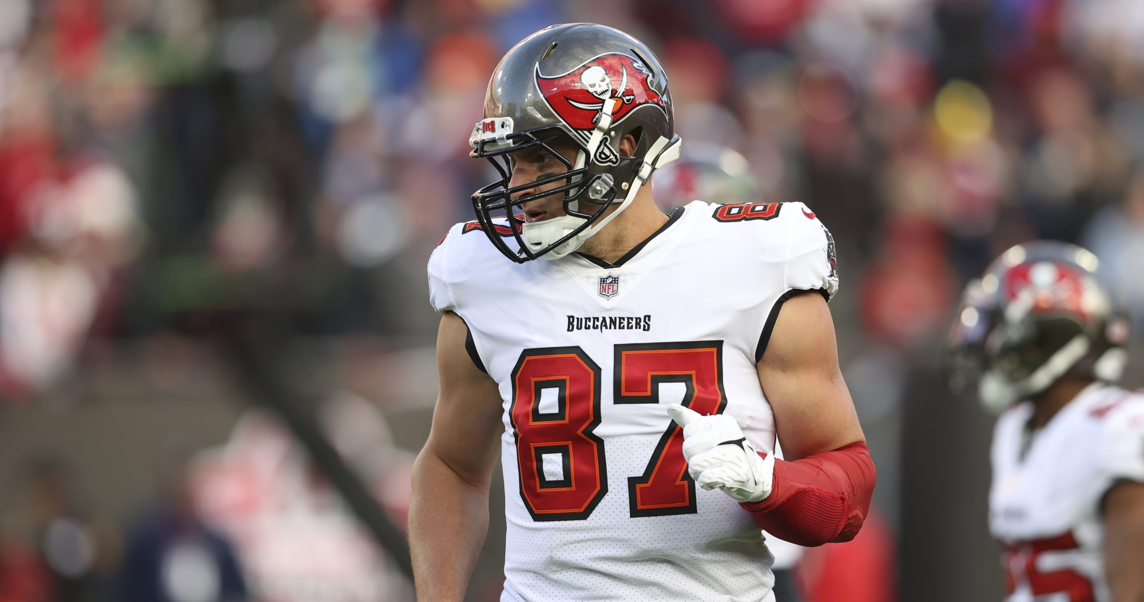 Bucaneers' Cameron Brate: 'We'll definitely miss' Rob Gronkowski