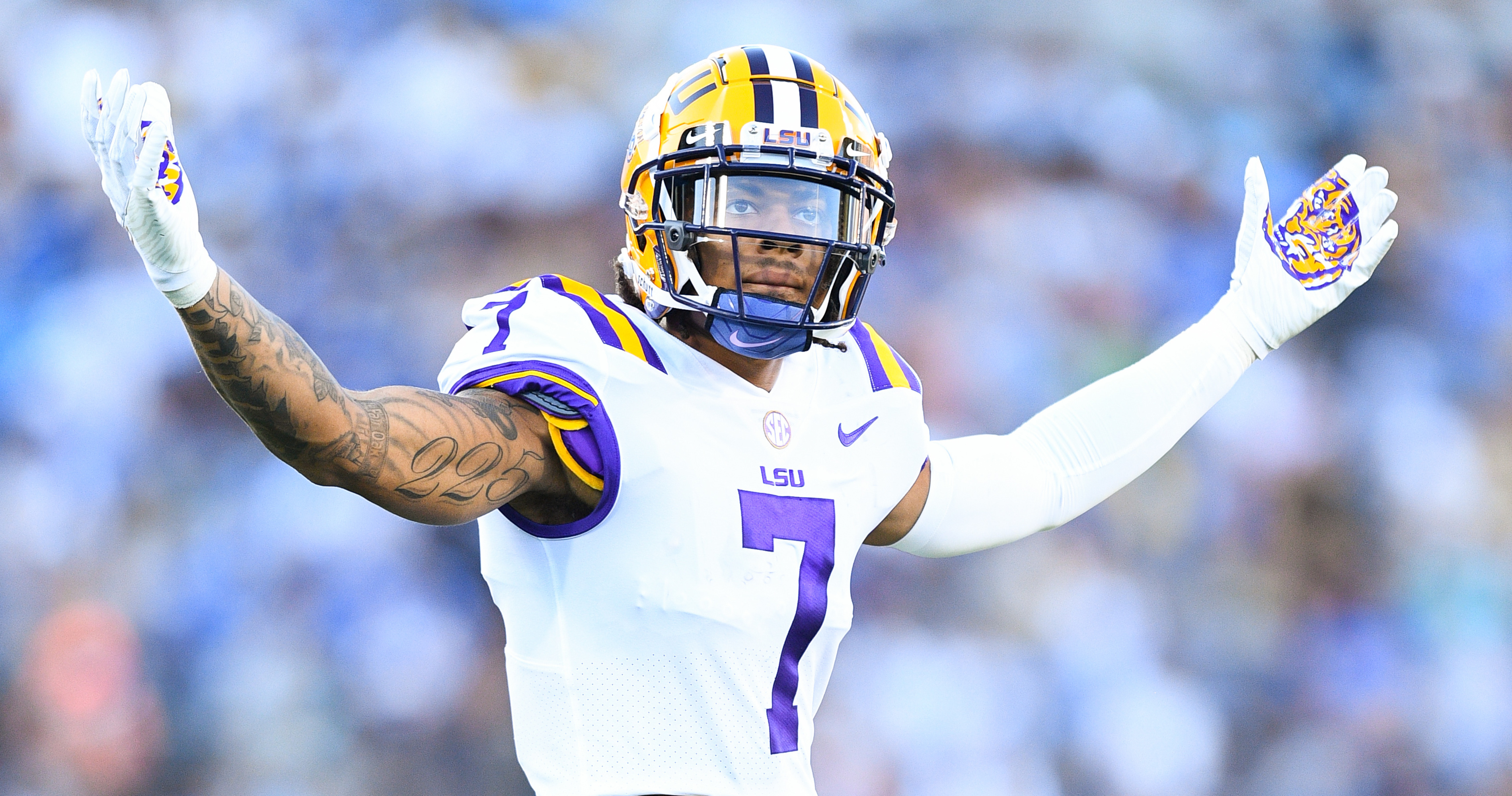 PFF College on X: The Houston Texans pick LSU CORNER Derek Stingley Jr.  No. 3 overall. 90.7 PFF grade in single coverage since 2019 (2nd in the  FBS) 