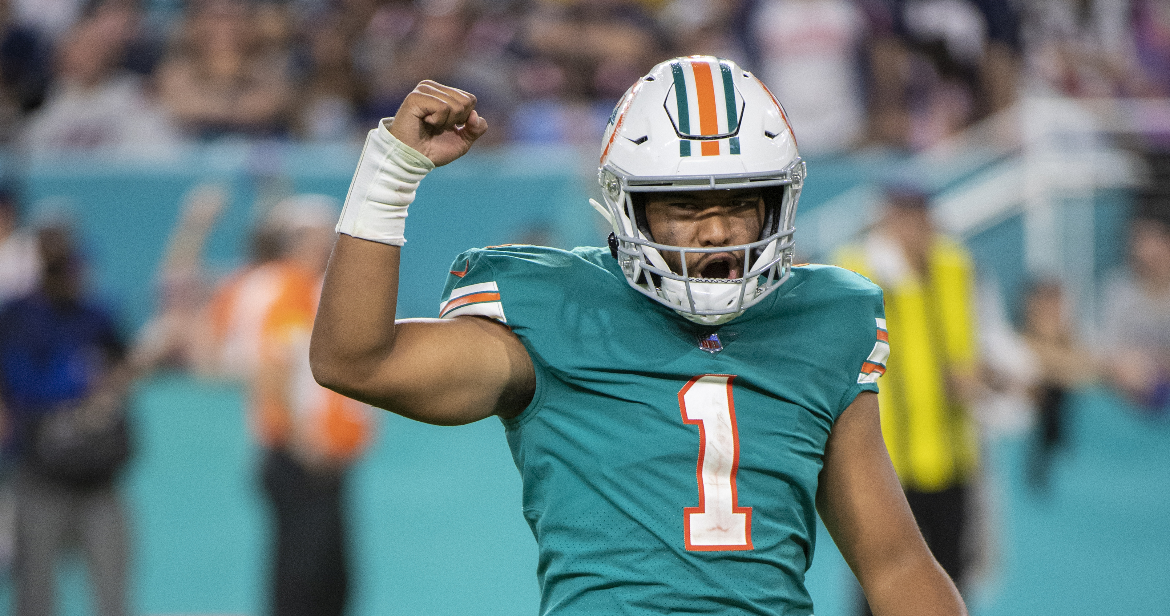 Tua Tagovailoa not worried about Dolphins' offseason trade possibilities,  looks to rebound in finale - West Hawaii Today