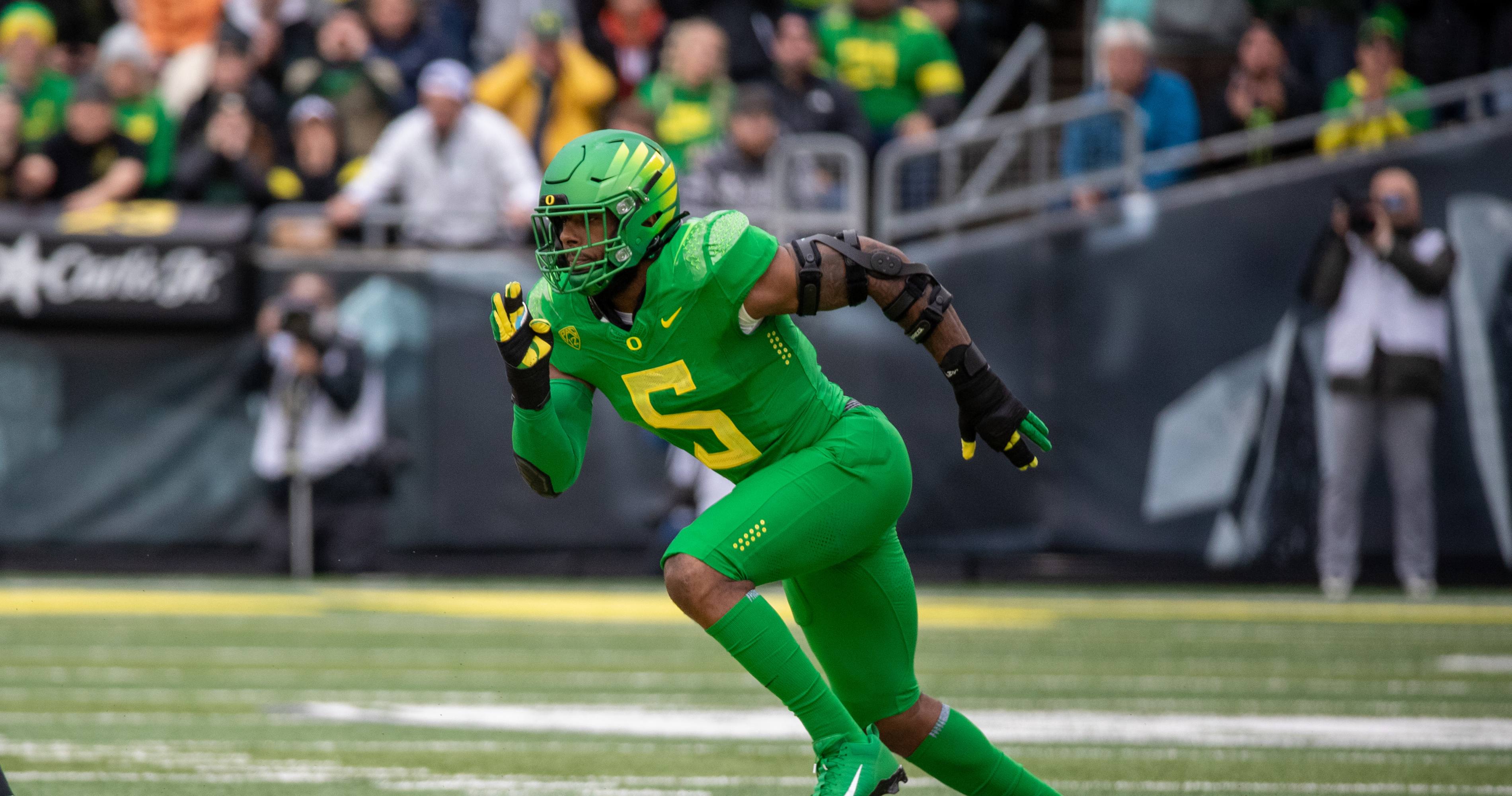 Oregon's Kayvon Thibodeaux is banking on his own success as a top pick in  the 2022 NFL draft