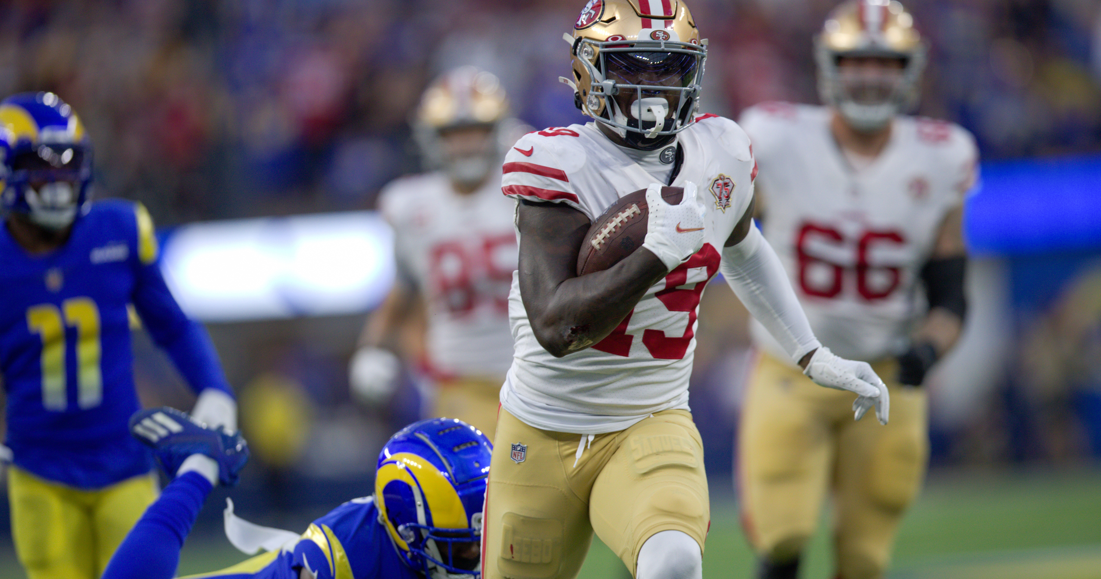 NFL Trade rumors: Bookmakers imply 49ers WR Deebo Samuel has a 71% chance  of saying with the Niners - Niners Nation