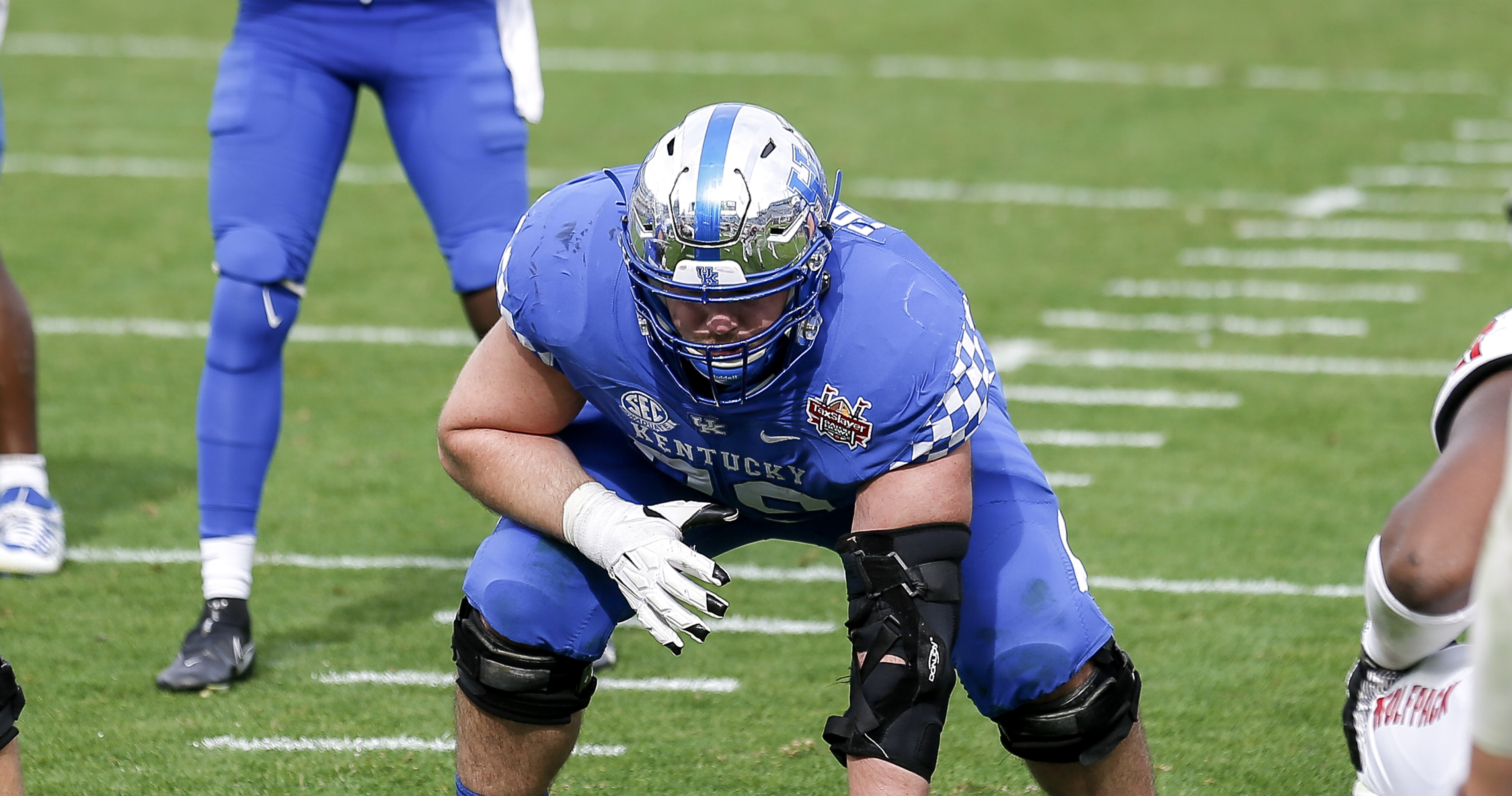 Luke Fortner Center Kentucky  NFL Draft Profile & Scouting Report