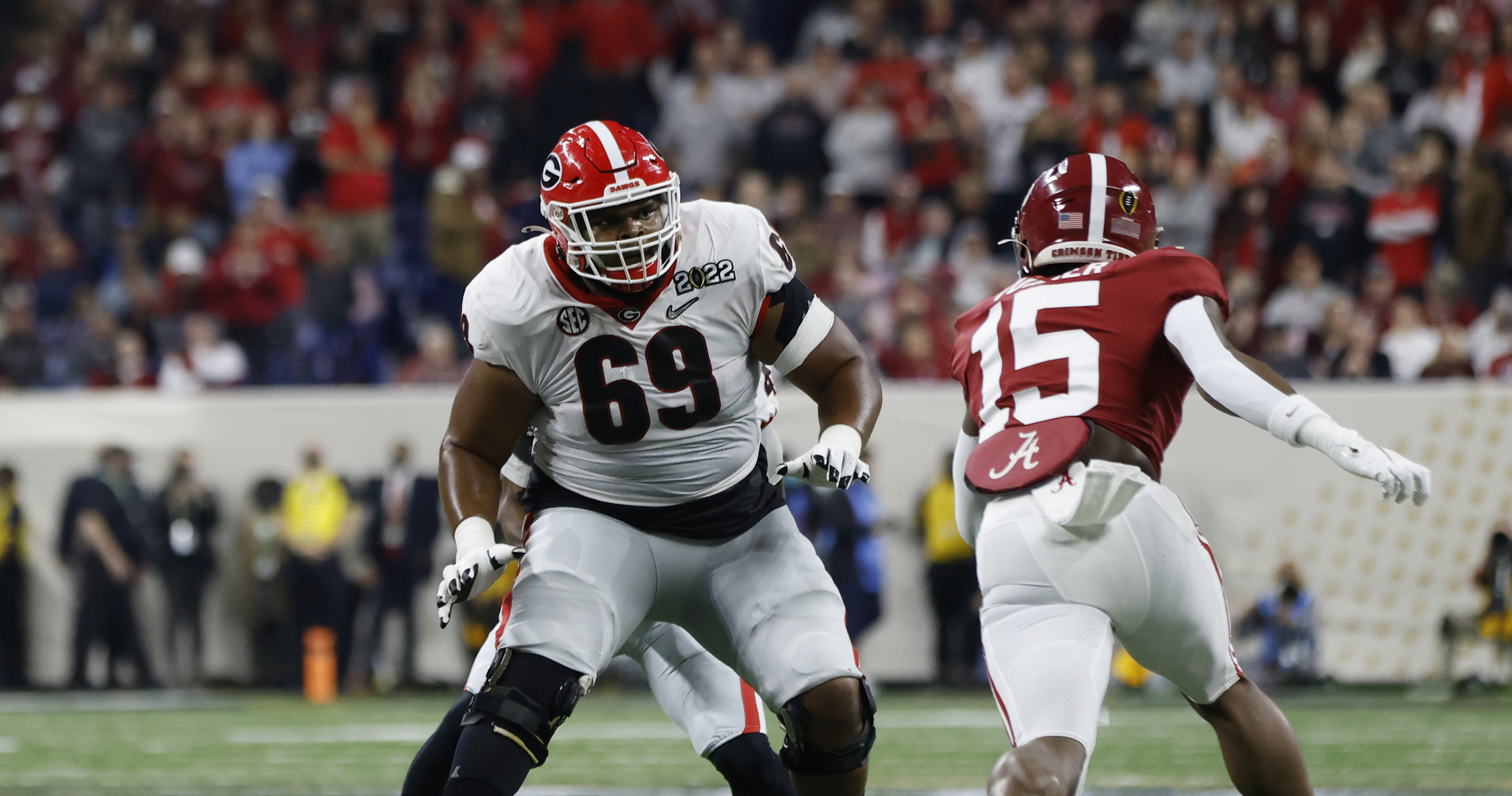 NFL Draft: Watch Jamaree Salyer Get Drafted, His Reaction, Dawgs and  Chargers Reactions – Field Street Forum