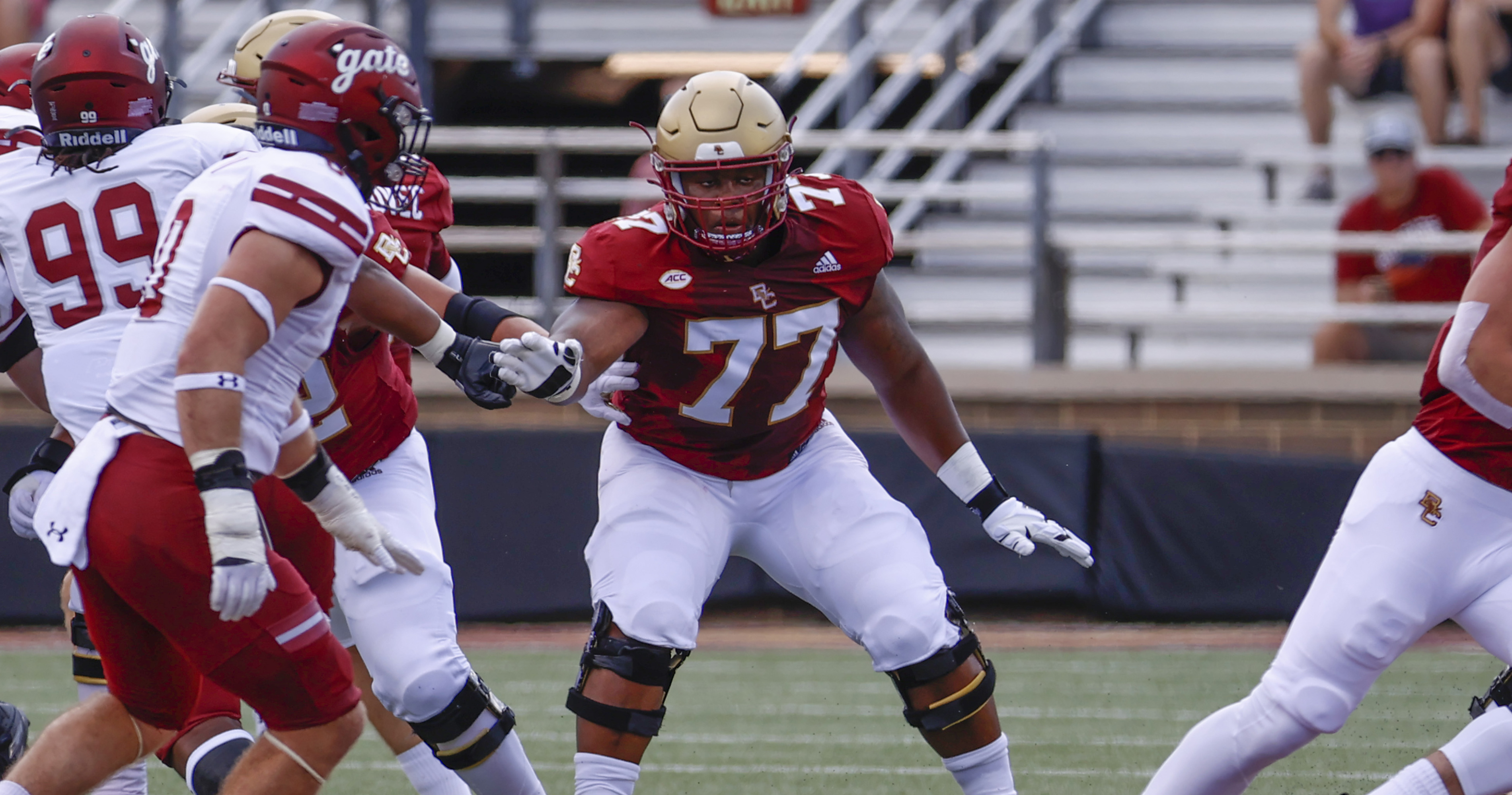 Chargers sign first-round pick guard Zion Johnson