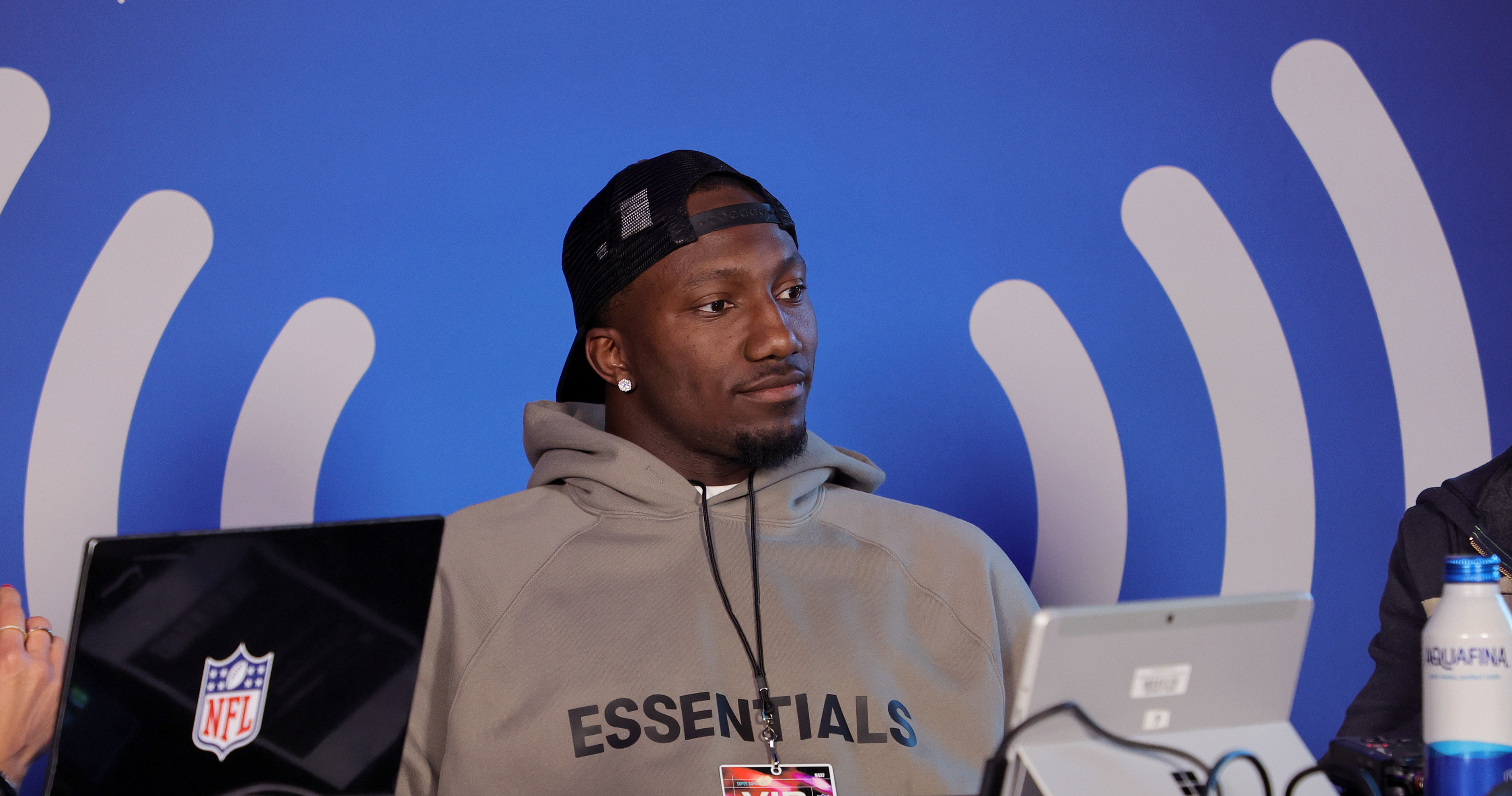 Eagles' A.J. Brown, 49ers' Deebo Samuel Putting Friendship Aside