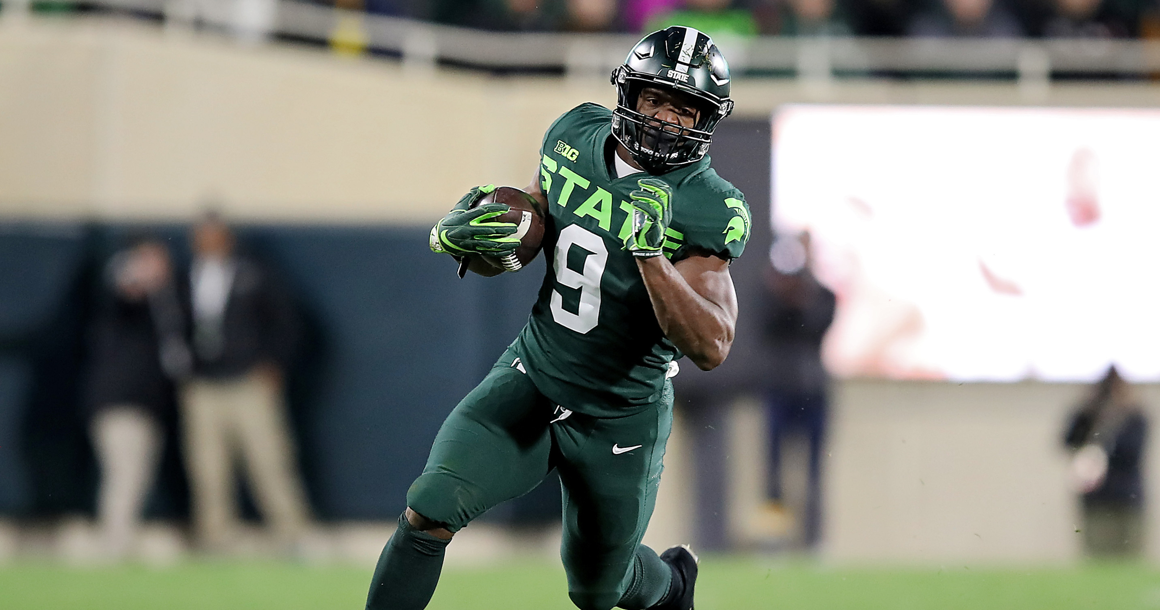 Kenneth Walker III putting on a show at Seahawks camp