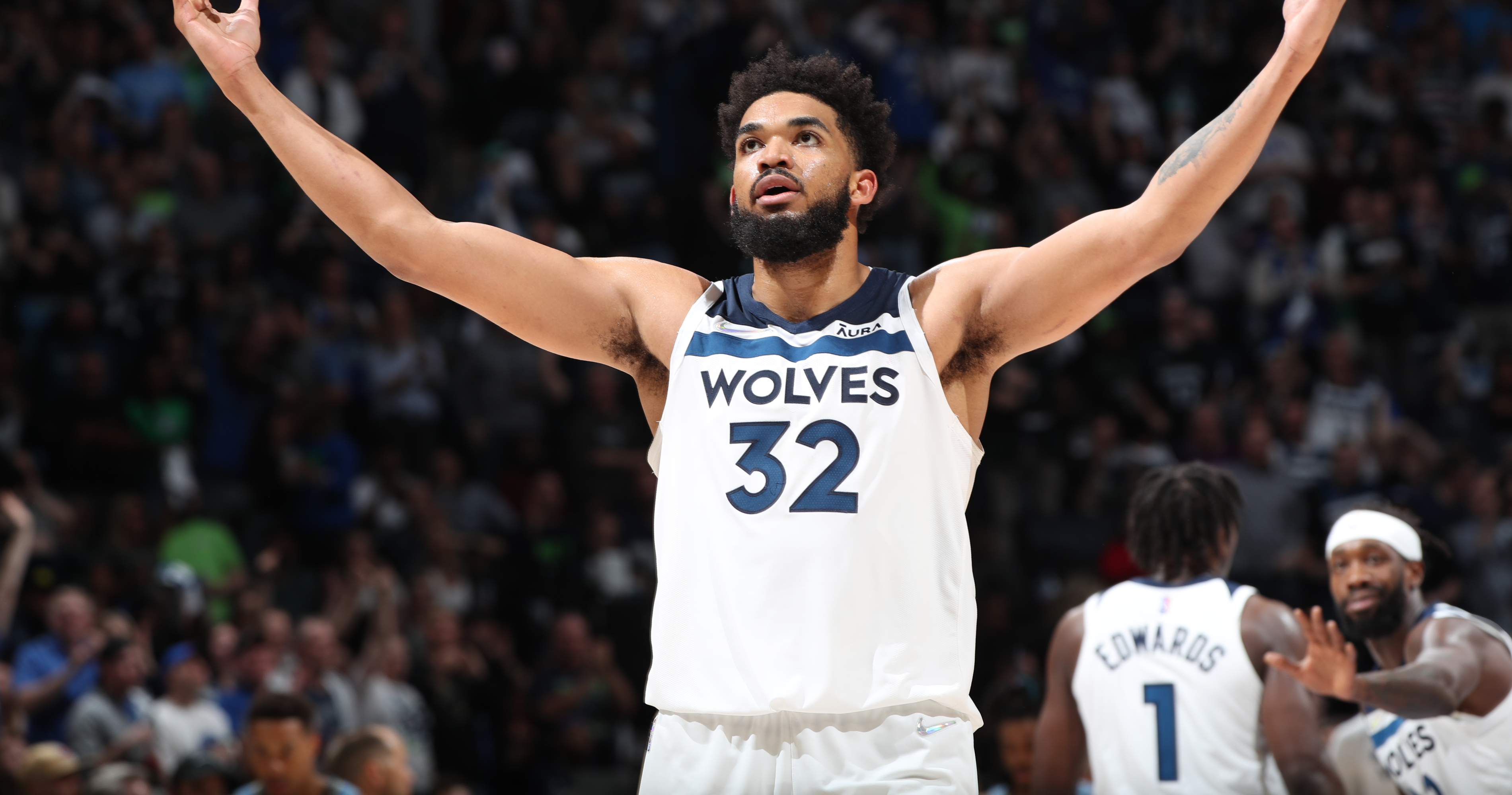 KarlAnthony Towns Draws Praise After Leading TWolves to Game 4 Win vs