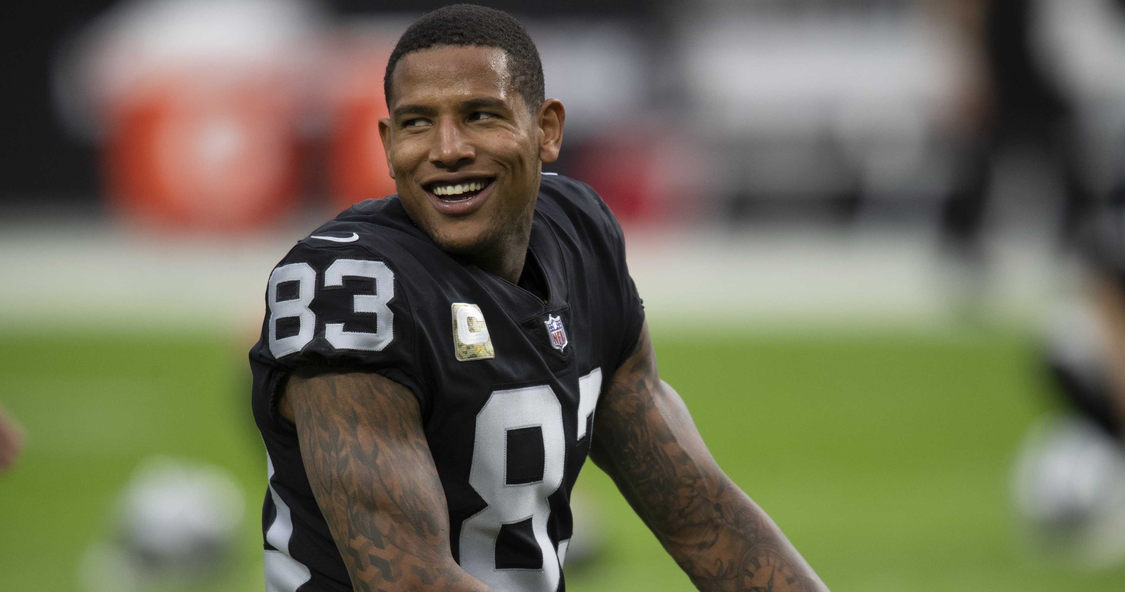 Darren Waller, Raiders Agree to 3-Year, $51M Contract Extension Ahead of 2022 Se..