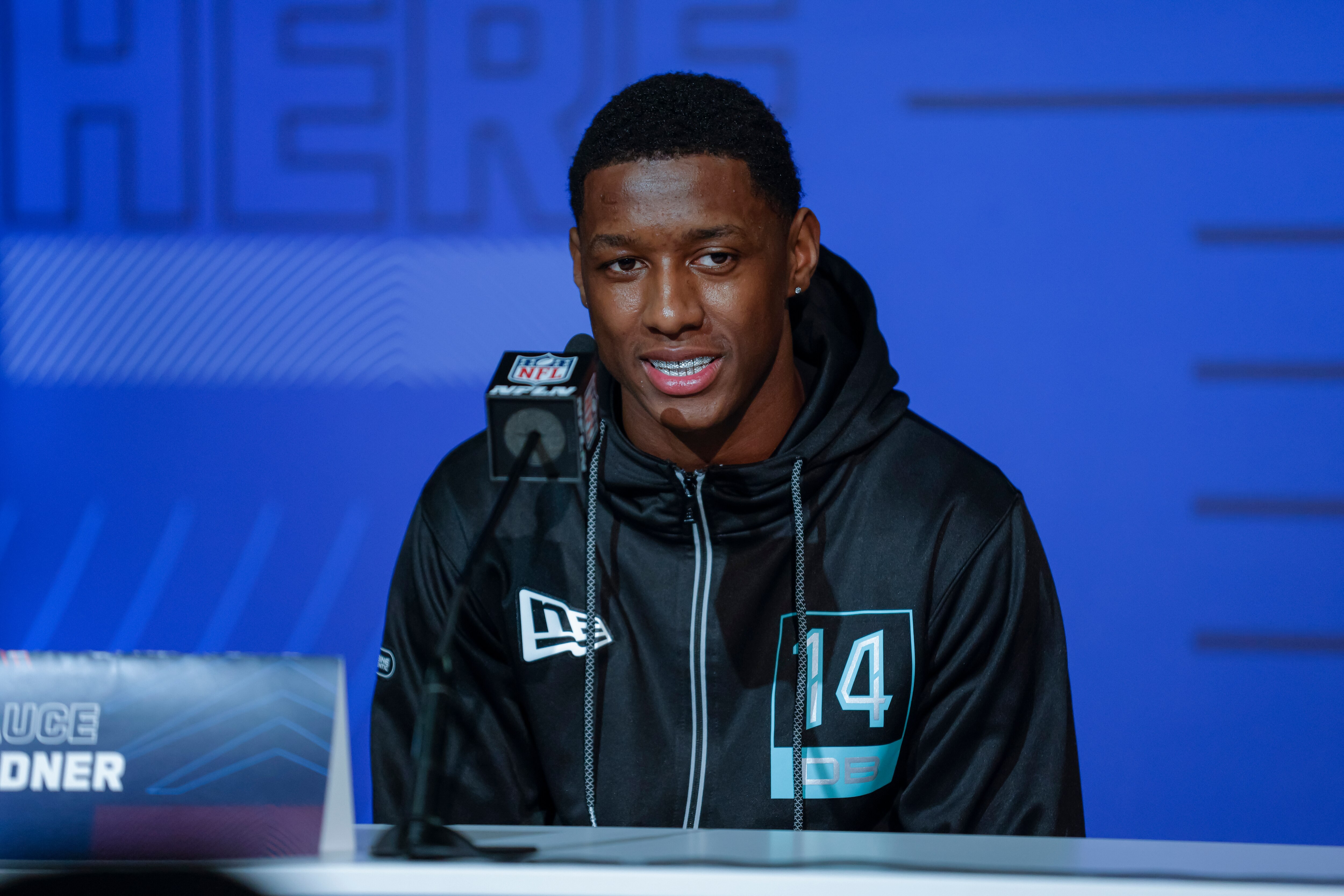 Jets Rumors Sauce Gardner Expected to Be No. 4 Pick over Thibodeaux, Stingley Jr. News