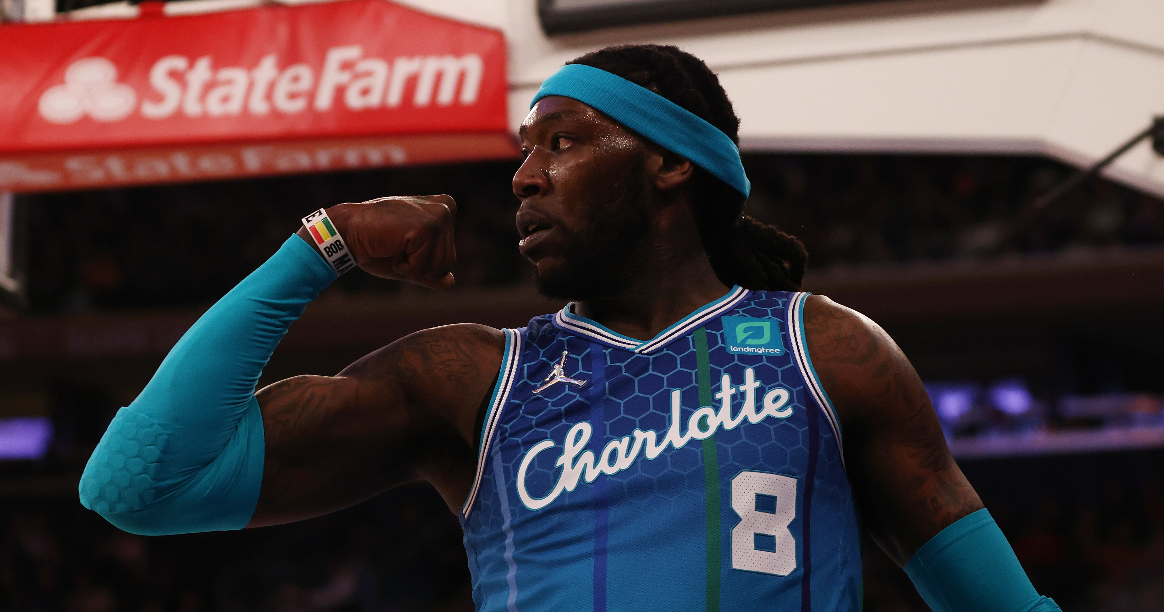 Report: Montrezl Harrell, 76ers Agree to 2-year, $5.2M Contract After Hornets St..